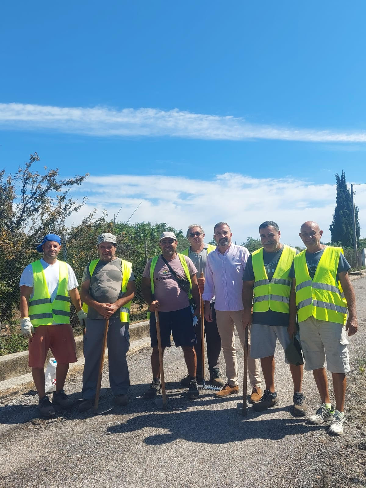 Redondo: “Empleamos a 41 personas procedentes del paro agrario para mejorar los caminos rurales de Castellón”
