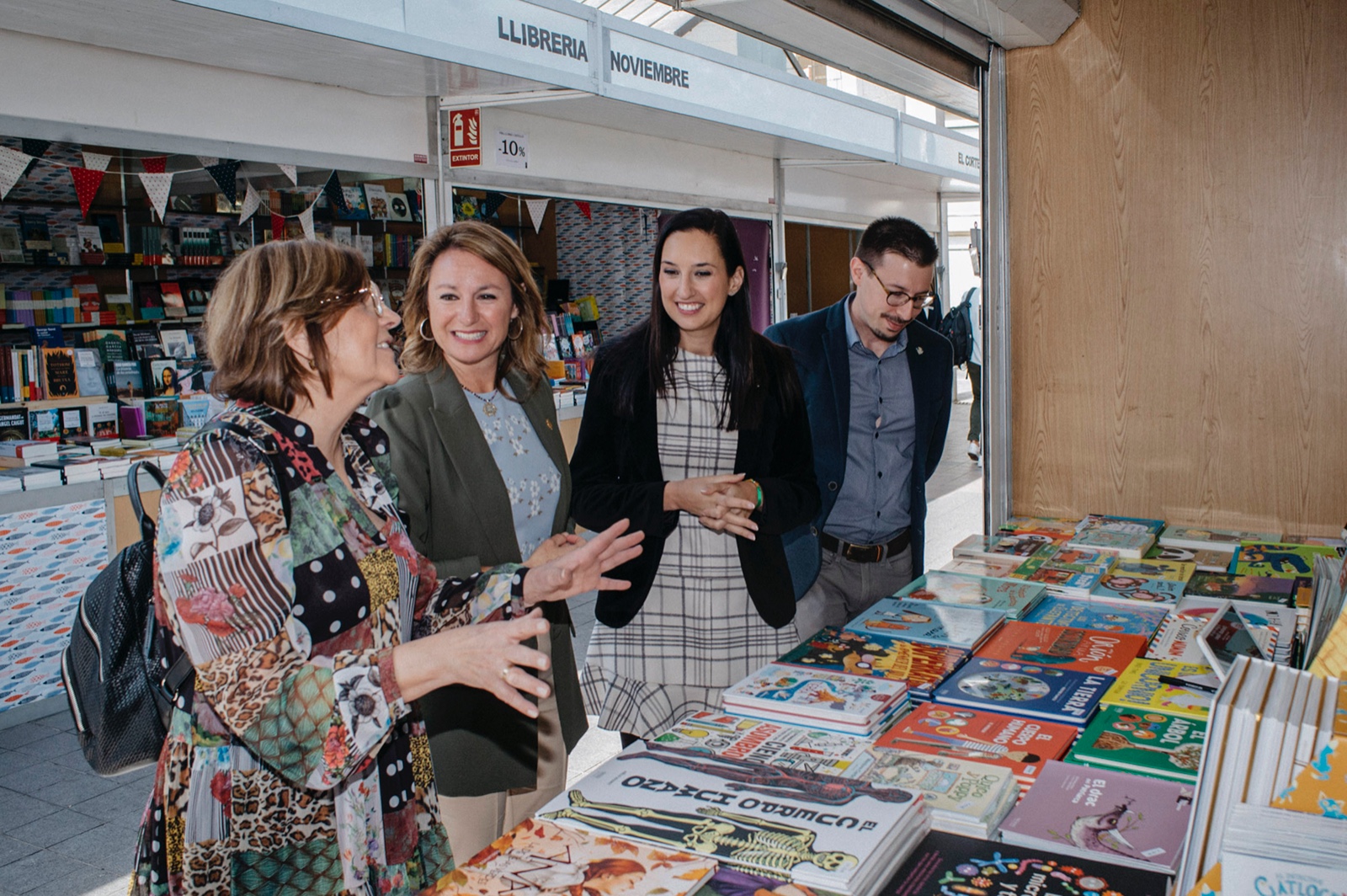 Begoña Carrasco: “La Feria del Libro regresa a su espacio tradicional y emblemático, la plaza Santa Clara, dentro de nuestra estrategia de ciudad viva y de que Castellón respire cultura”