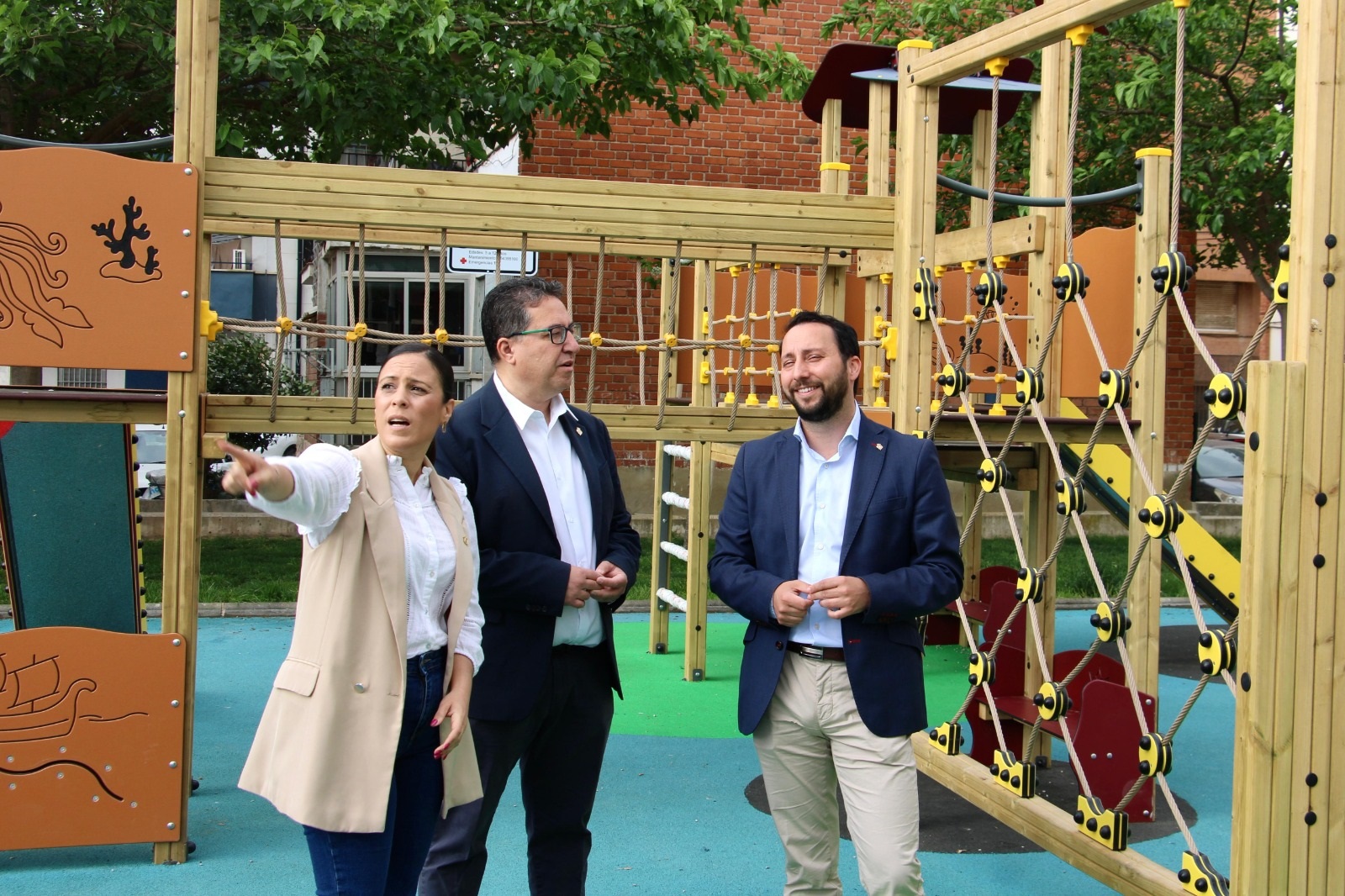 La plaça Josefina López del Grau estrena nous jocs infantils després d'una inversió de més de 62.500 euros