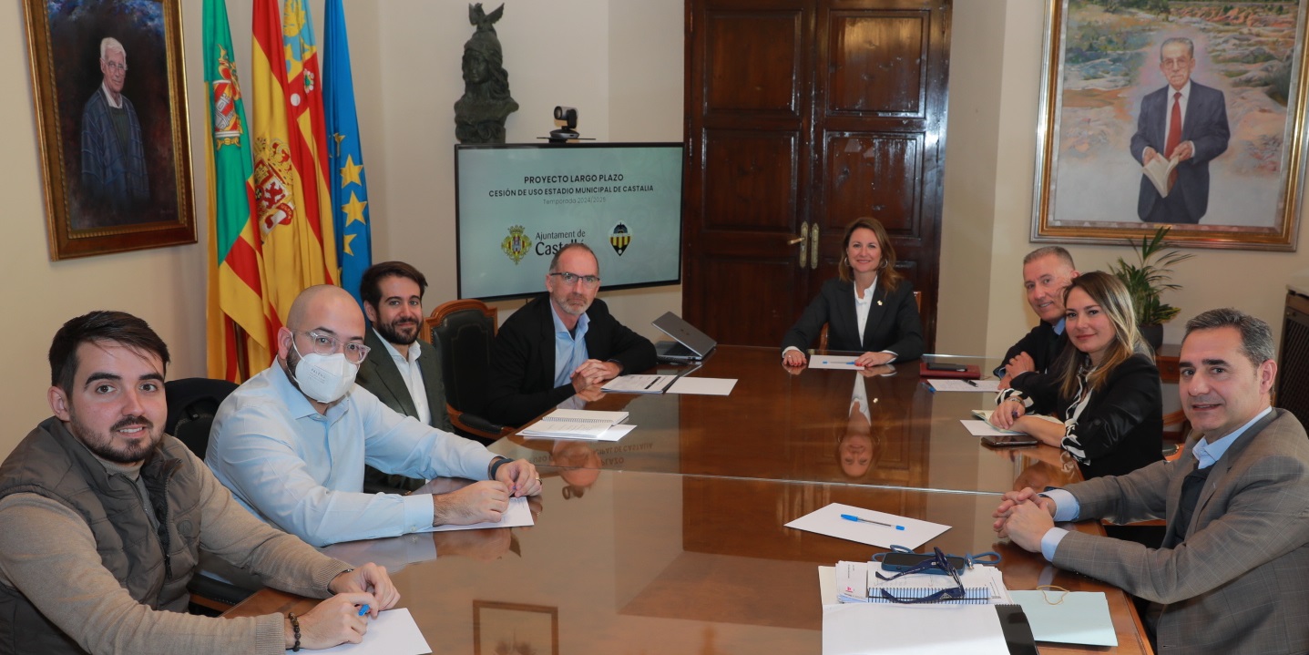 Ayuntamiento y Club Deportivo Castellón activan la mesa de trabajo para avanzar en el convenio de cesión de uso de las instalaciones de Castalia