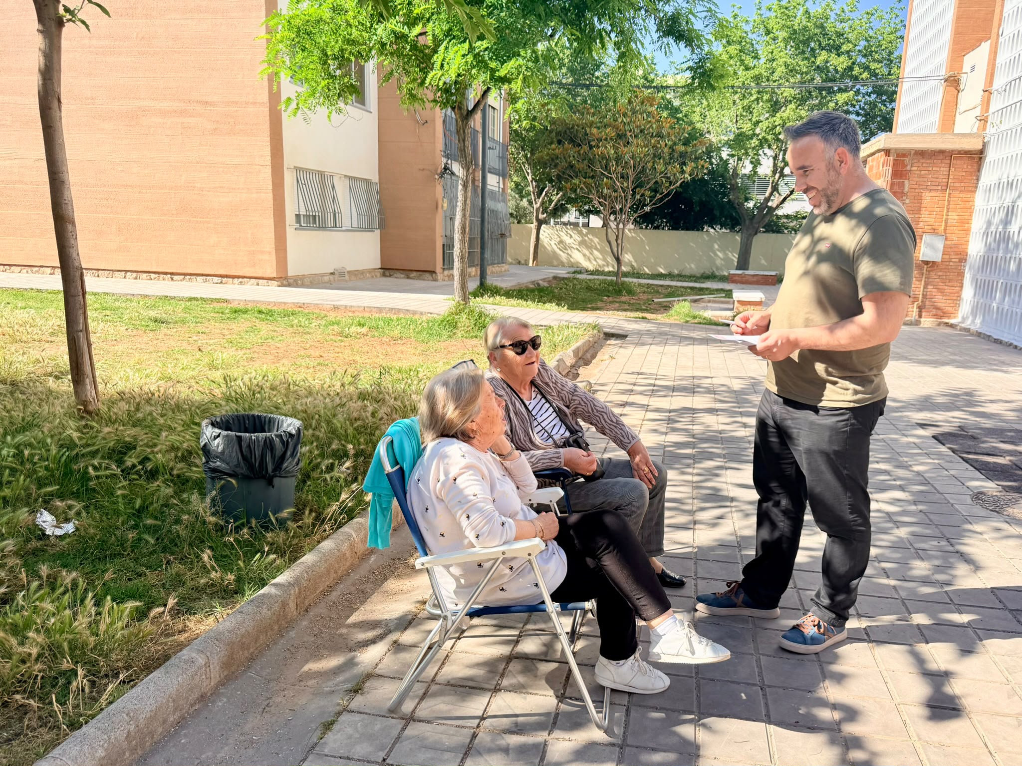 Simó proposa una estratègia de regeneració urbana que unix rehabilitació i adquisició pública d'habitatges