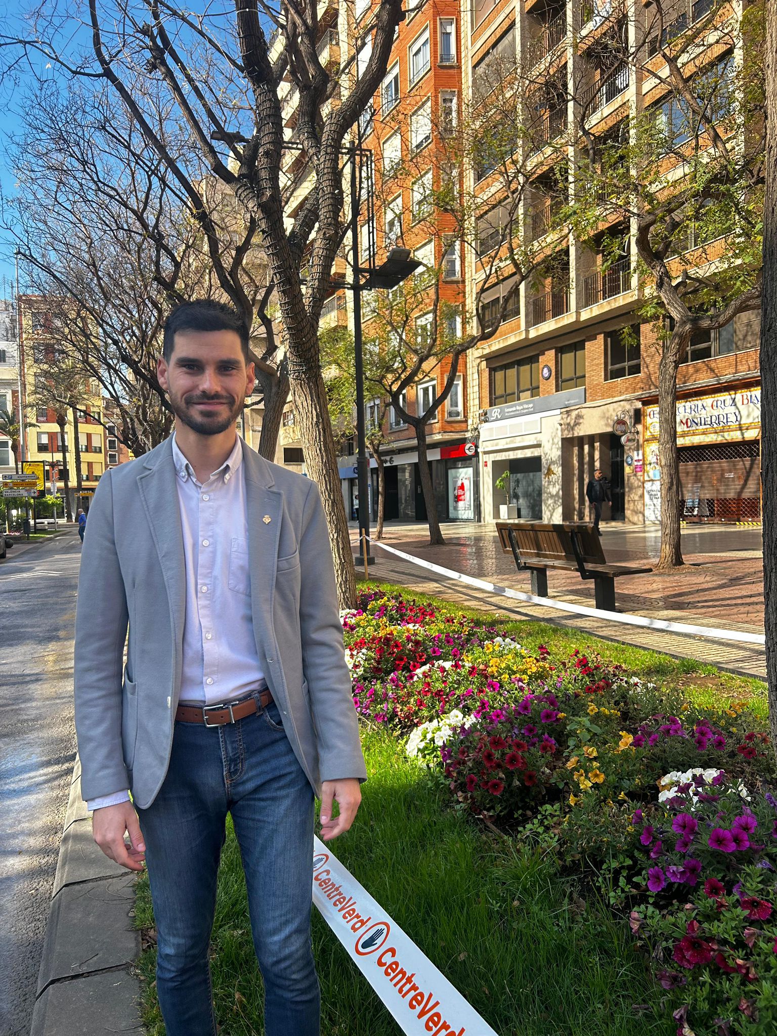 El Pla de renaturalització de la ciutat suma 40.000 flors i 407 nous arbres en l'aposta del govern municipal per una ciutat més verda i sostenible