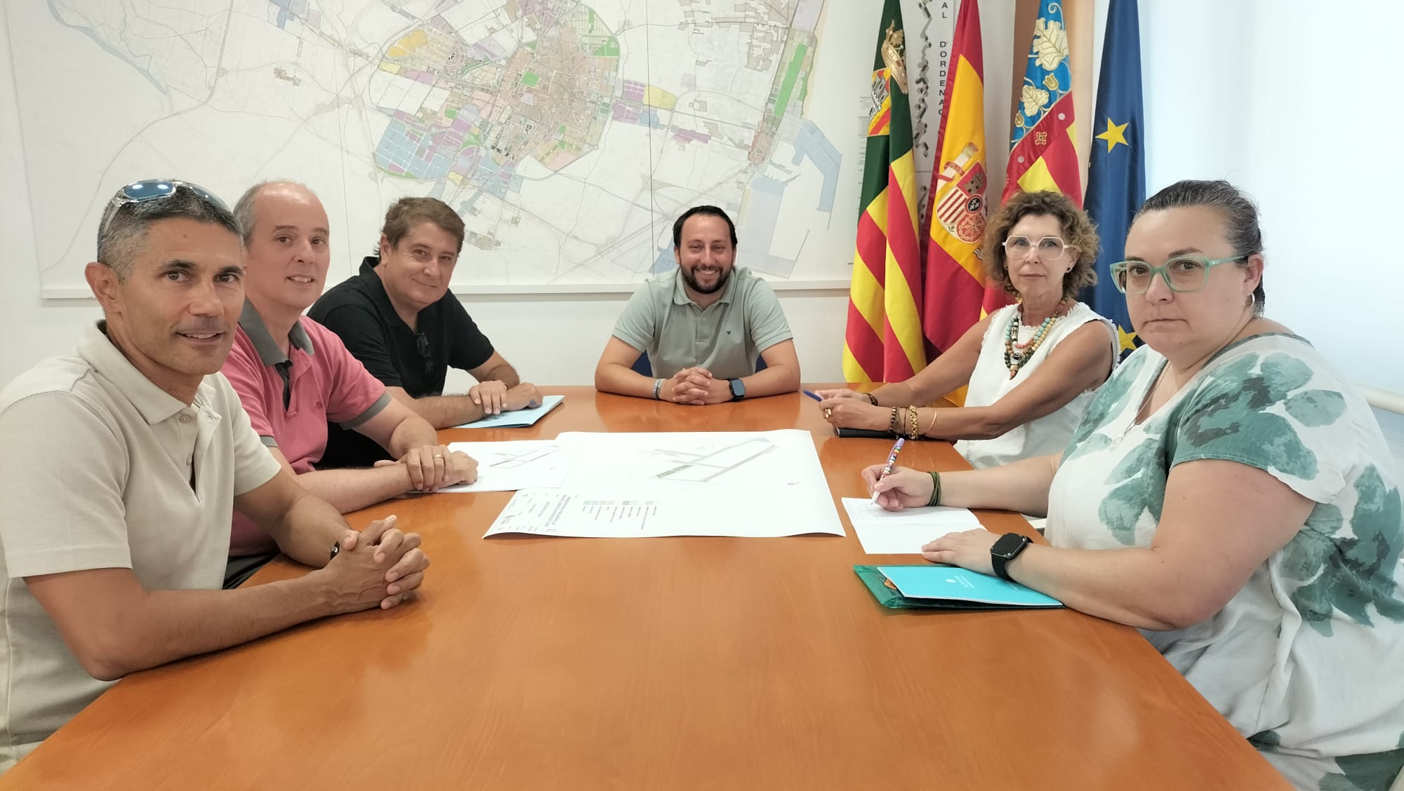 L'Ajuntament de Castelló avança en les millores de l'entorn del CEIP Enric Soler i Godes de cara a l'inici del curs escolar.