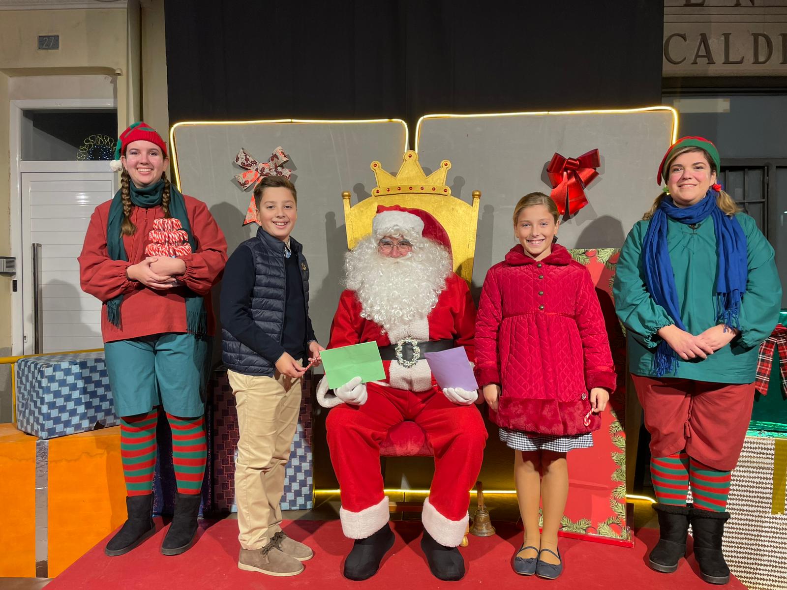 El Grau vibra amb l'arribada del Pare Noel