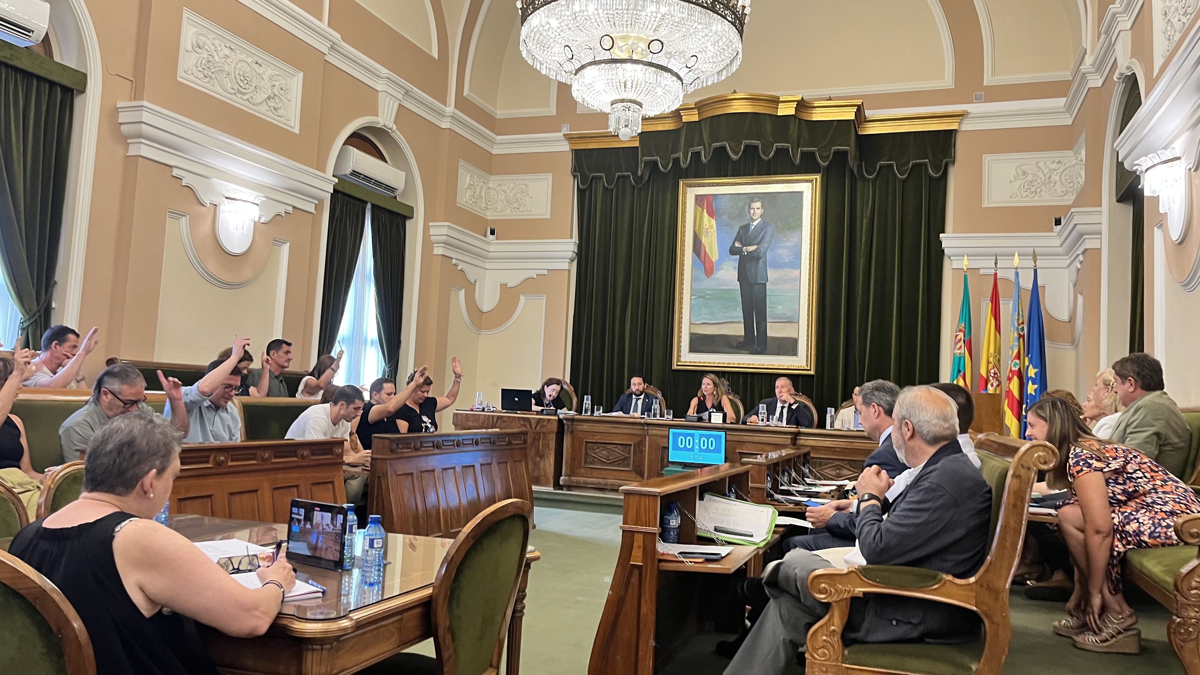 Carrasco rebutja un pla integral enfront de la calor extrema a Castelló i es plega al negacionisme de Vox