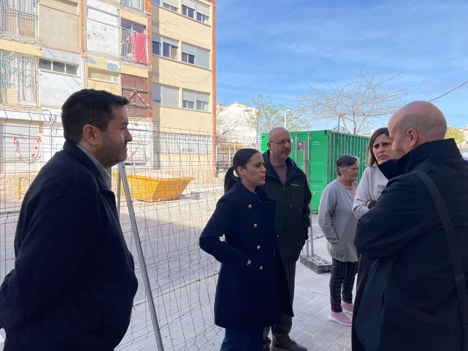 Giner: “El nou sistema d'aïllament de façanes en l'habitatges del Pla de Barris milloren la seua eficiència energètica en un 60%”