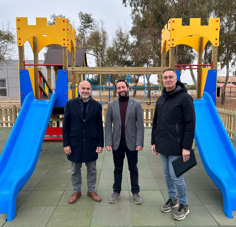 La concejalía de urbanismo e infraestructuras del Ayuntamiento de Castellón destina más de 46.000€ a crear el primer parque infantil del barrio Benadresa