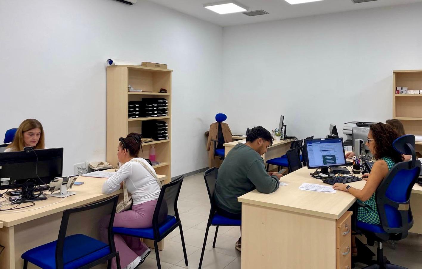 Els serveis de la Tinença d'alcaldia del Grau es presten temporalment des de hui en la plaça Pintor Porcar
