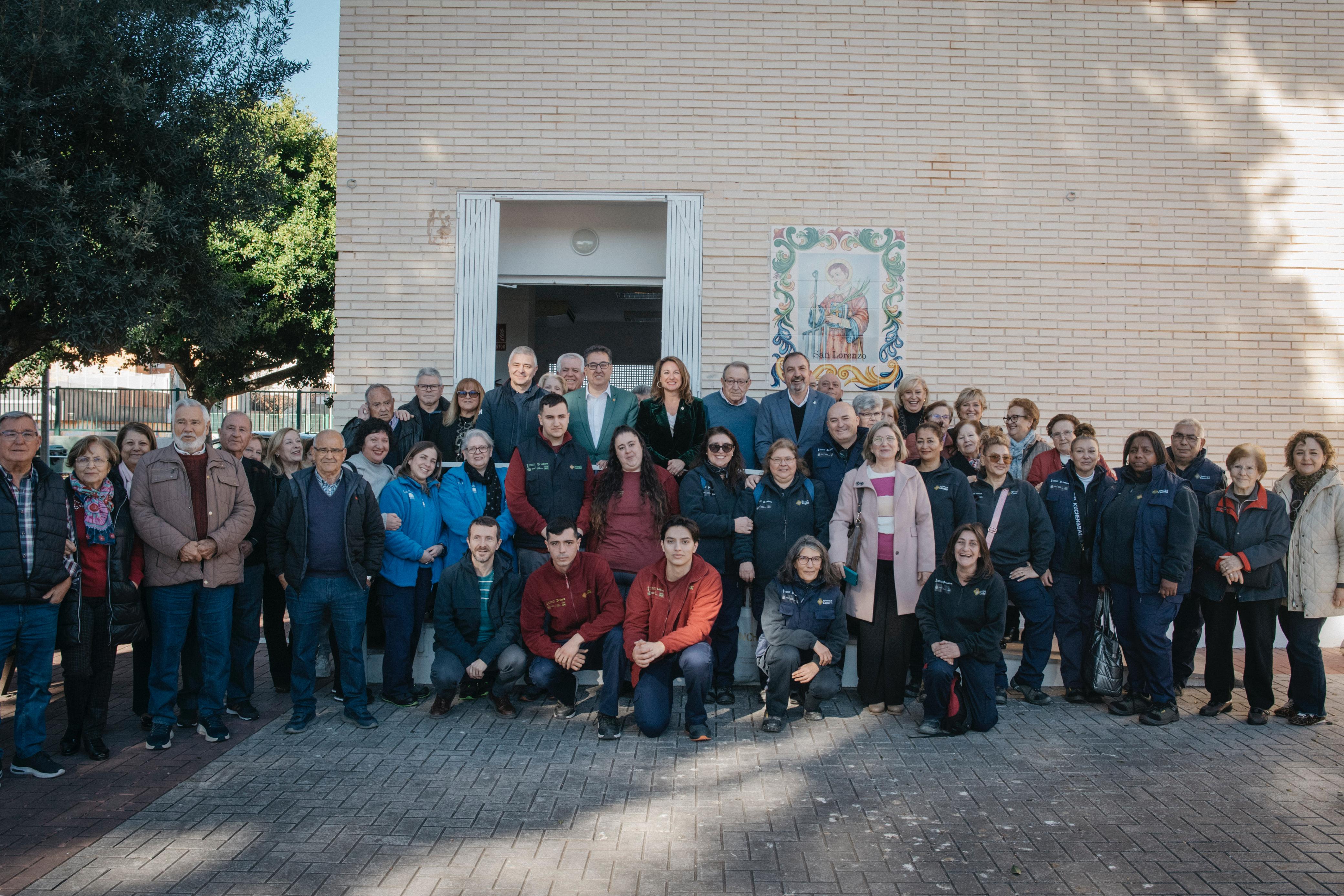 Carrasco visita la remodelació del Centre Cívic de San Lorenzo obra dels alumnes del Taller d'Ocupació de “Tetuan XIV”