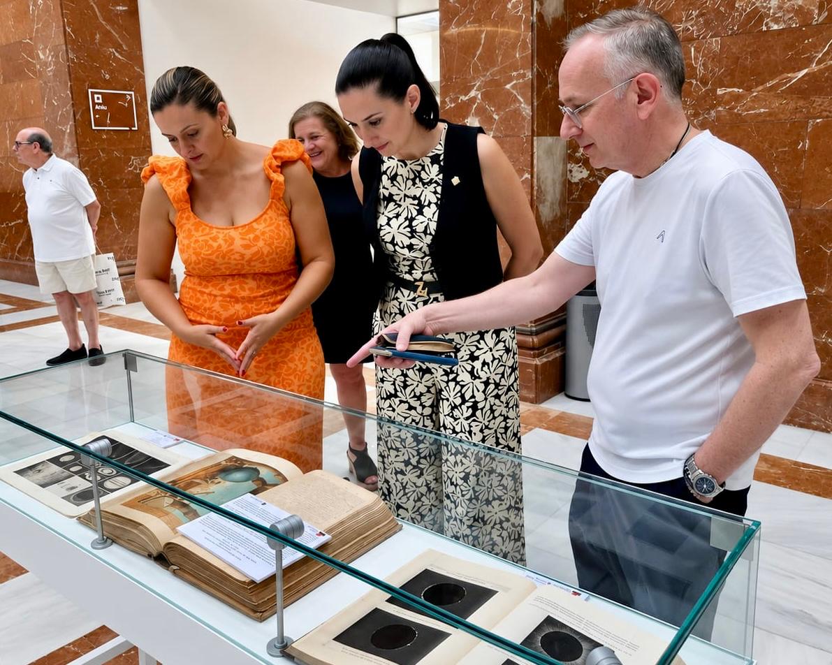 Una exposició recupera la memòria dels eclipsis en la història de Castelló
