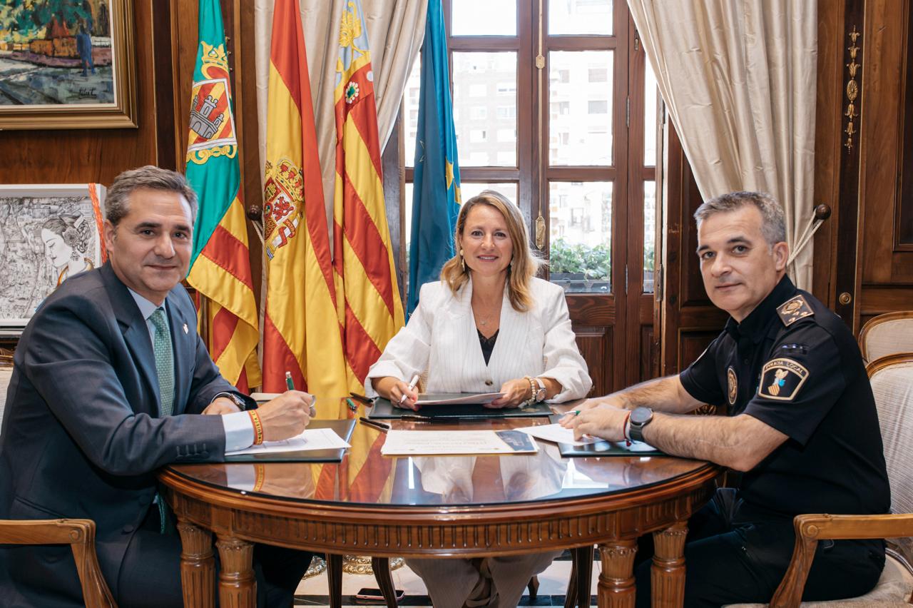 Castelló distingirà la labor de la Policia Local i la col·laboració ciutadana i institucional en la celebració de San Miguel Arcàngel
