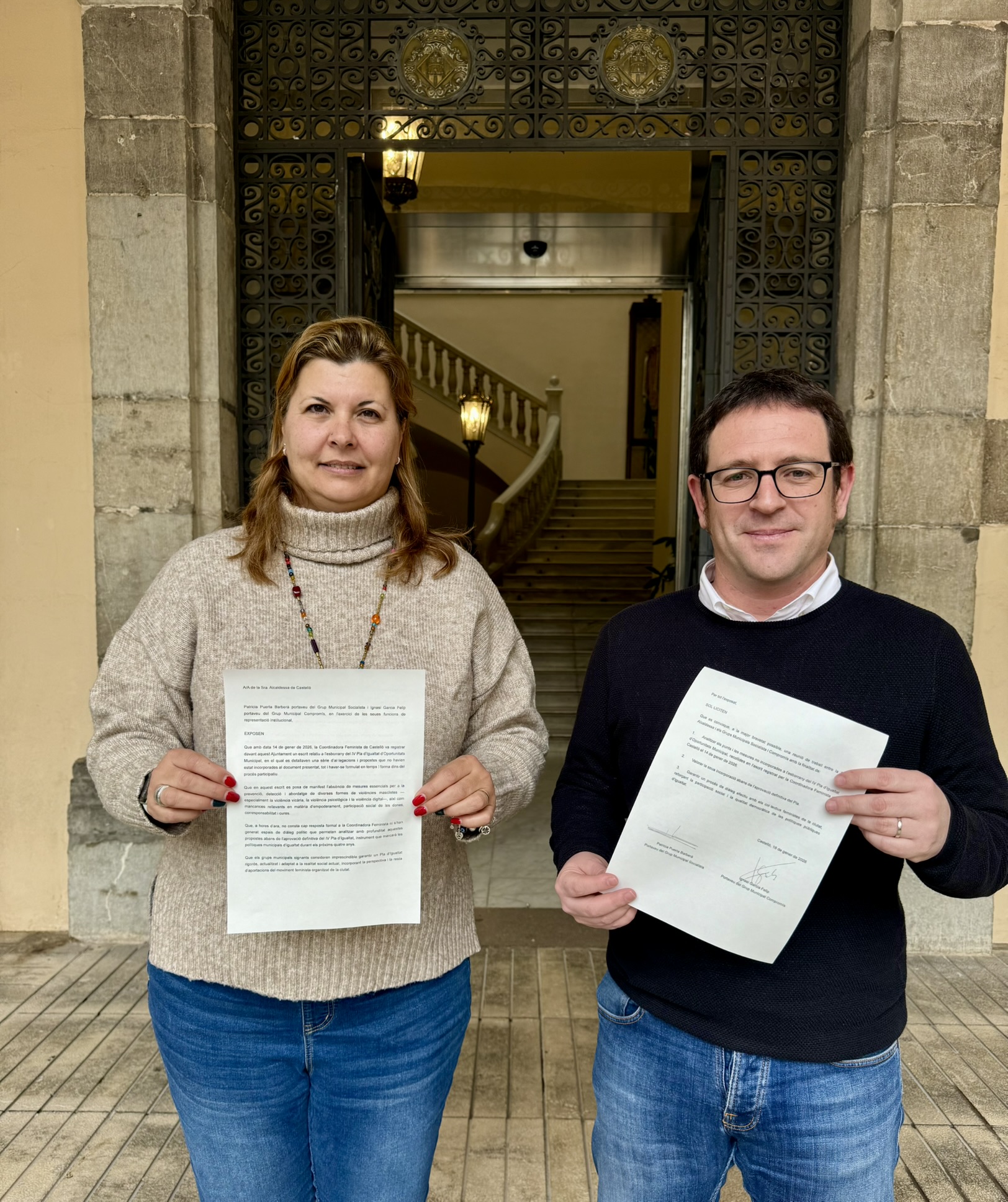 PSPV i Compromís demanen a Carrasco que el Pla d'Igualtat compte amb la Coordinadora Feminista