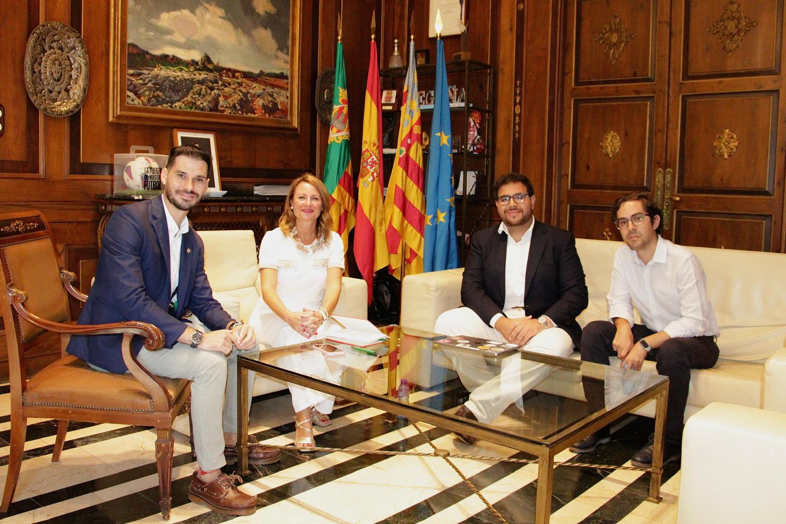 Carrasco es compromet activar mesures que faciliten l'accés a l'habitatge davant representants del Consell de l’Estudiantat de l'UJI