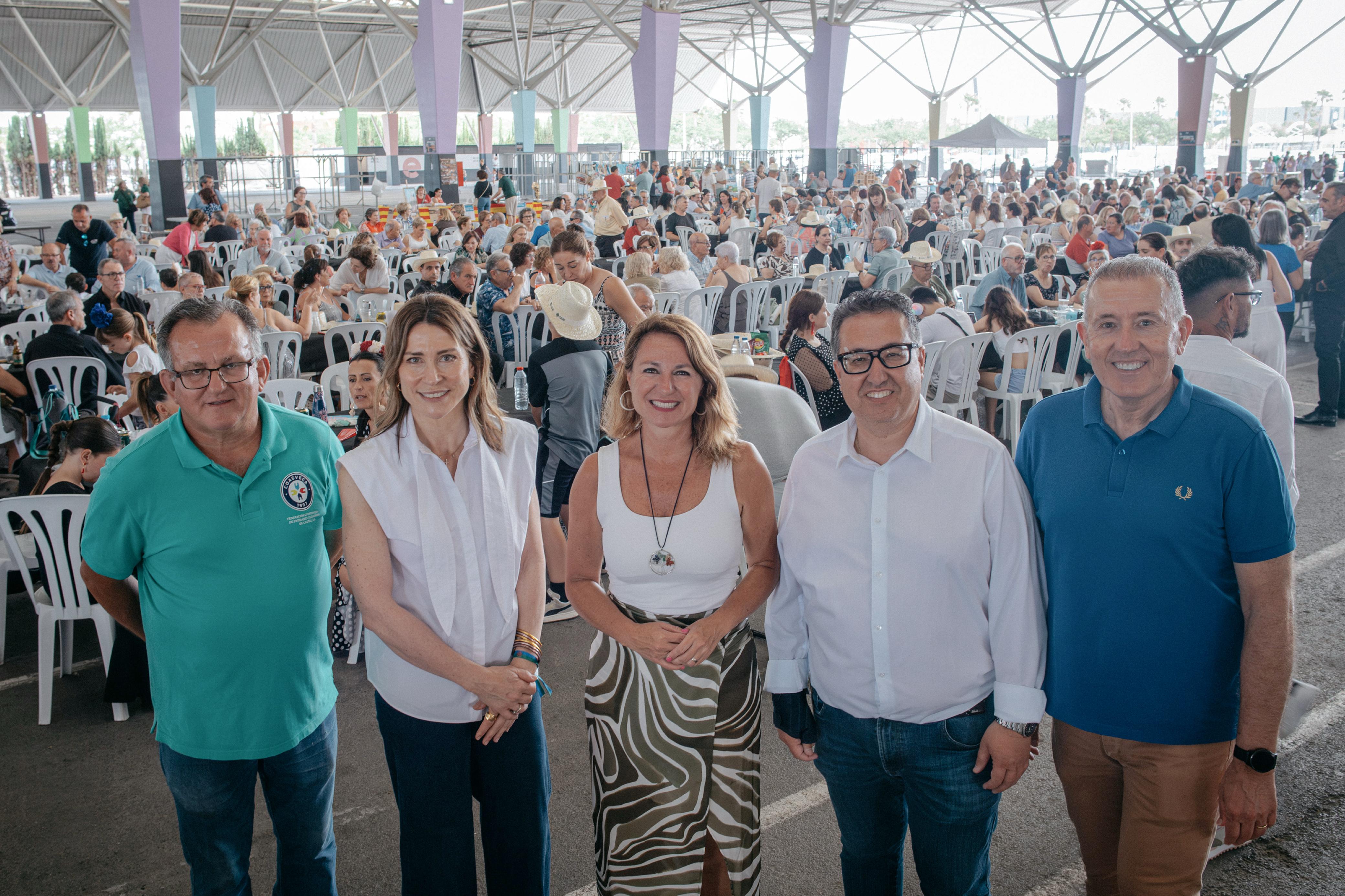 Carrasco enaltix la tasca del moviment associatiu en la Trobada Veïnal que ha reunit més de 600 persones al recinte firal