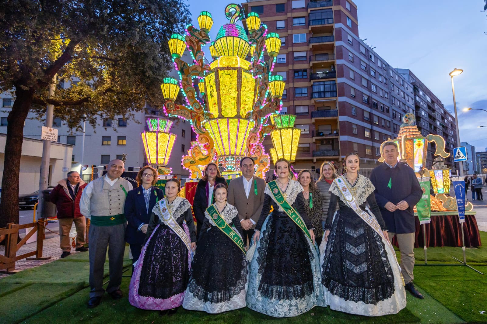 L'alcaldessa de Castelló i el president de la Generalitat visiten la Gaiata 15 “Sequiol” i Gaiata 6 “Farola – Ravalet” guanyadores del premi a les millors gaiates de la Magdalena 2026