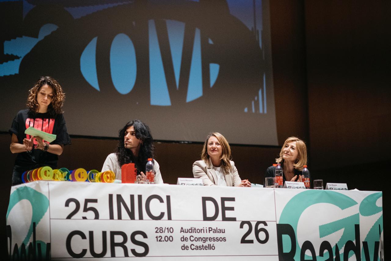Carrasco enalteix el talent i l'art local per a transformar la ciutat de la mà de la Escola d’Art i Superior de Disseny de Castelló