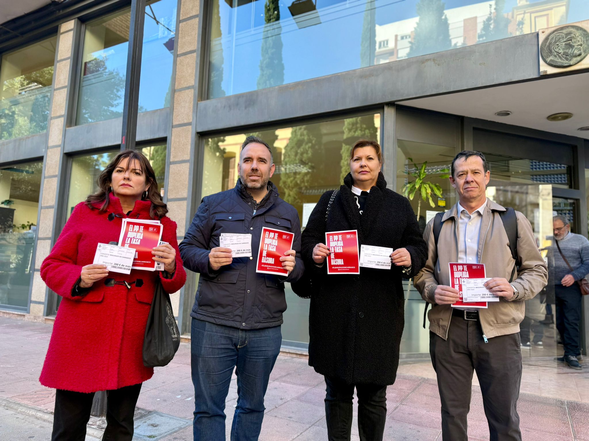 El PSPV adverteix a la ciutadania que ha d'abonar la taxa de residus abans del 31 de desembre