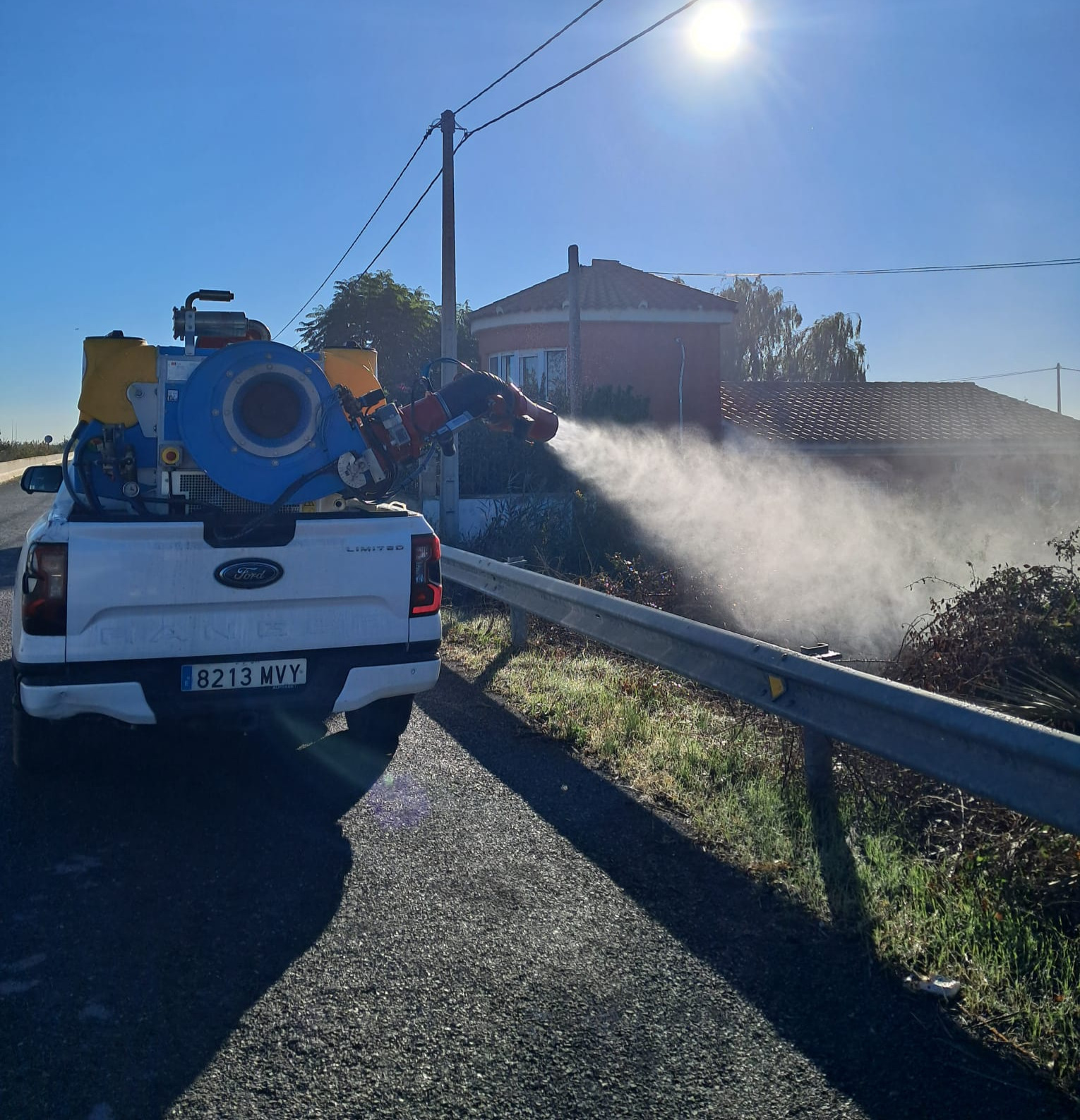 Castelló redobla els esforços contra la plaga de mosquits en els voltants de l'Aeroclub