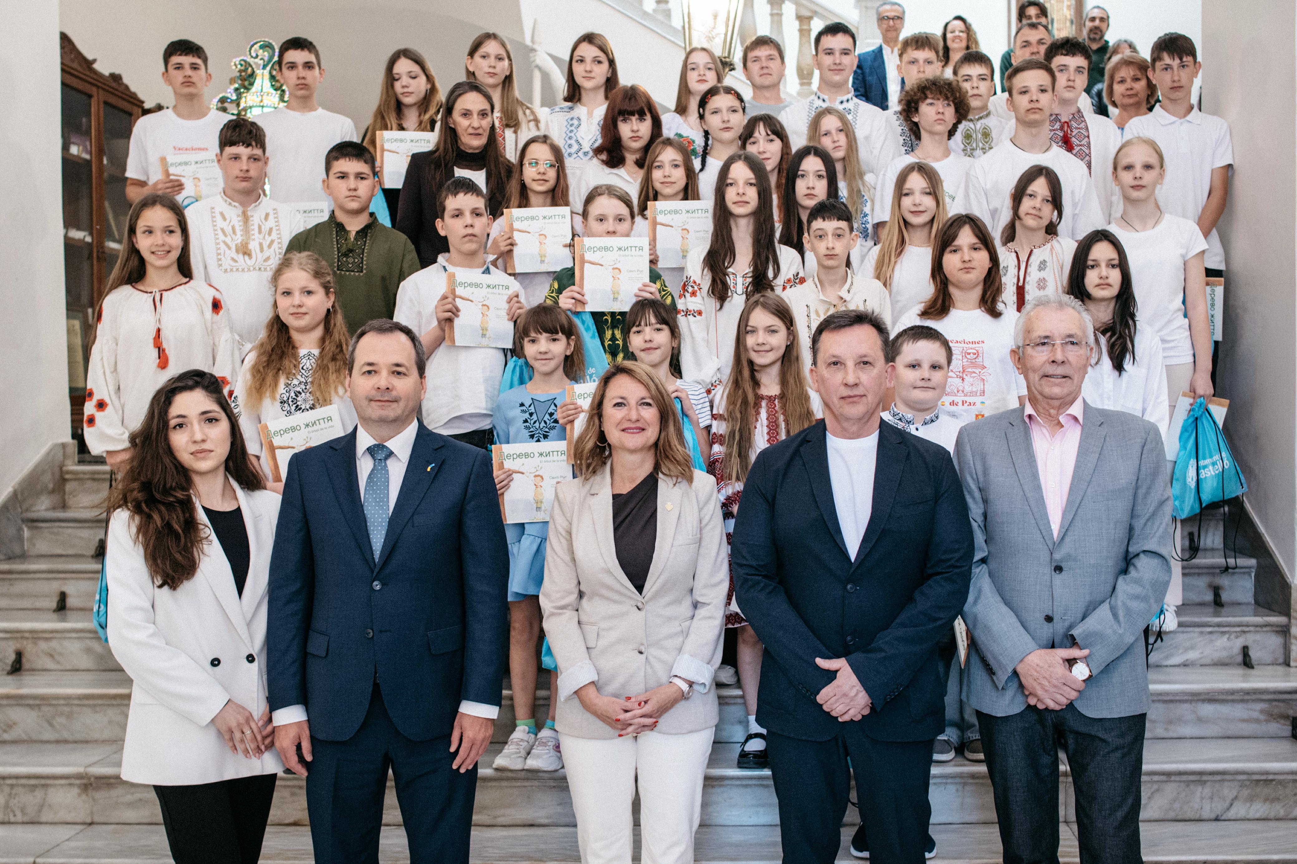 Castelló reafirma el seu compromís amb Ucraïna en rebre als xiquets i xiquetes del programa “Vacances de Pau”