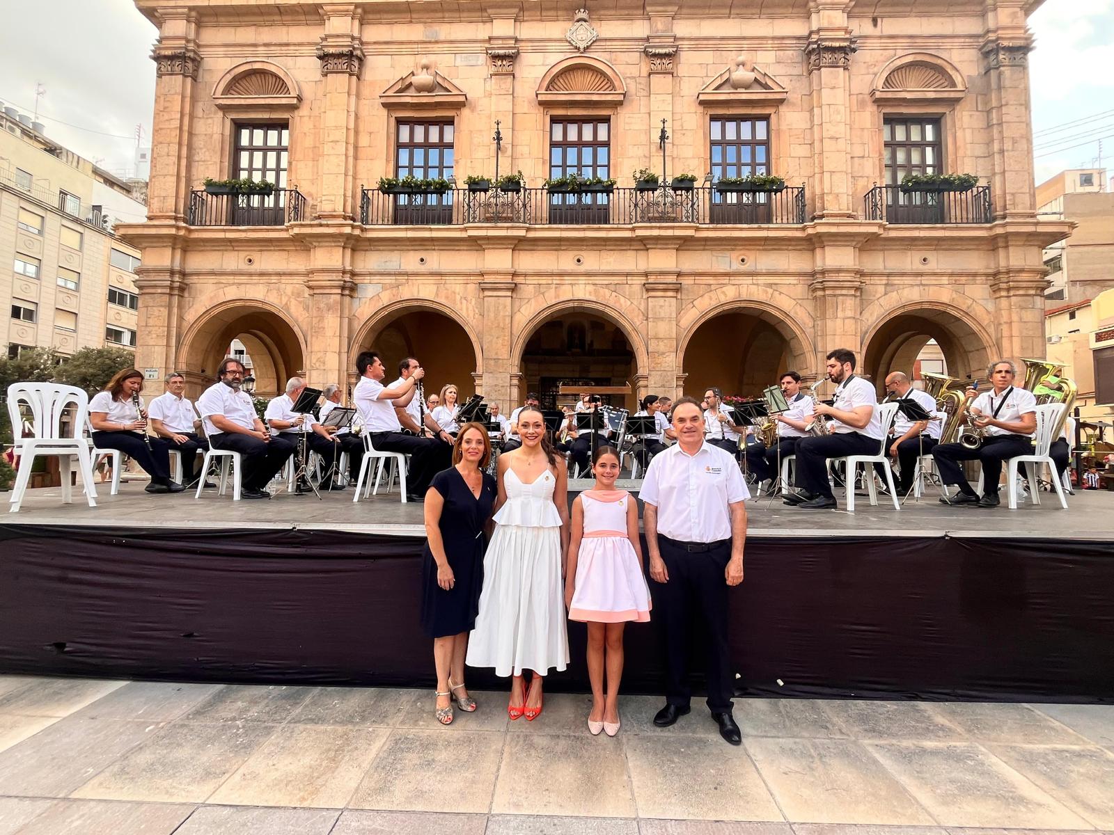 La Banda Municipal celebra San Cristóbal con un viaje musical por la geografía española