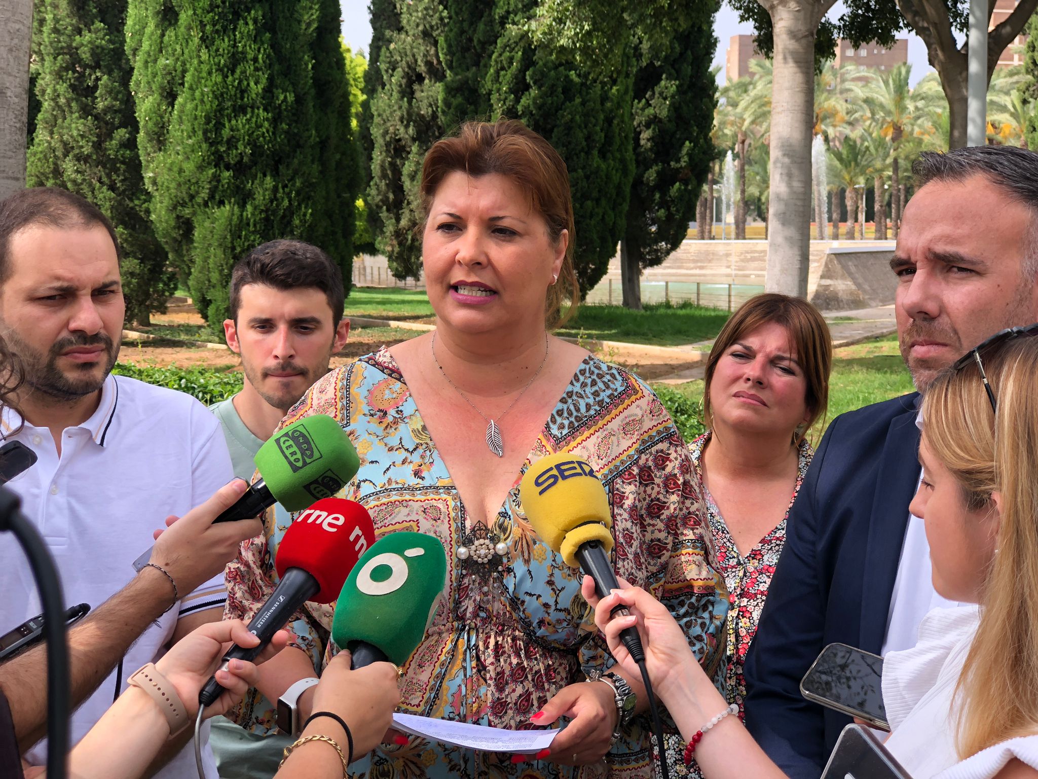 El PSPV denuncia el caos circulatori a les platges i exigeix a Carrasco “un pla de mobilitat real”