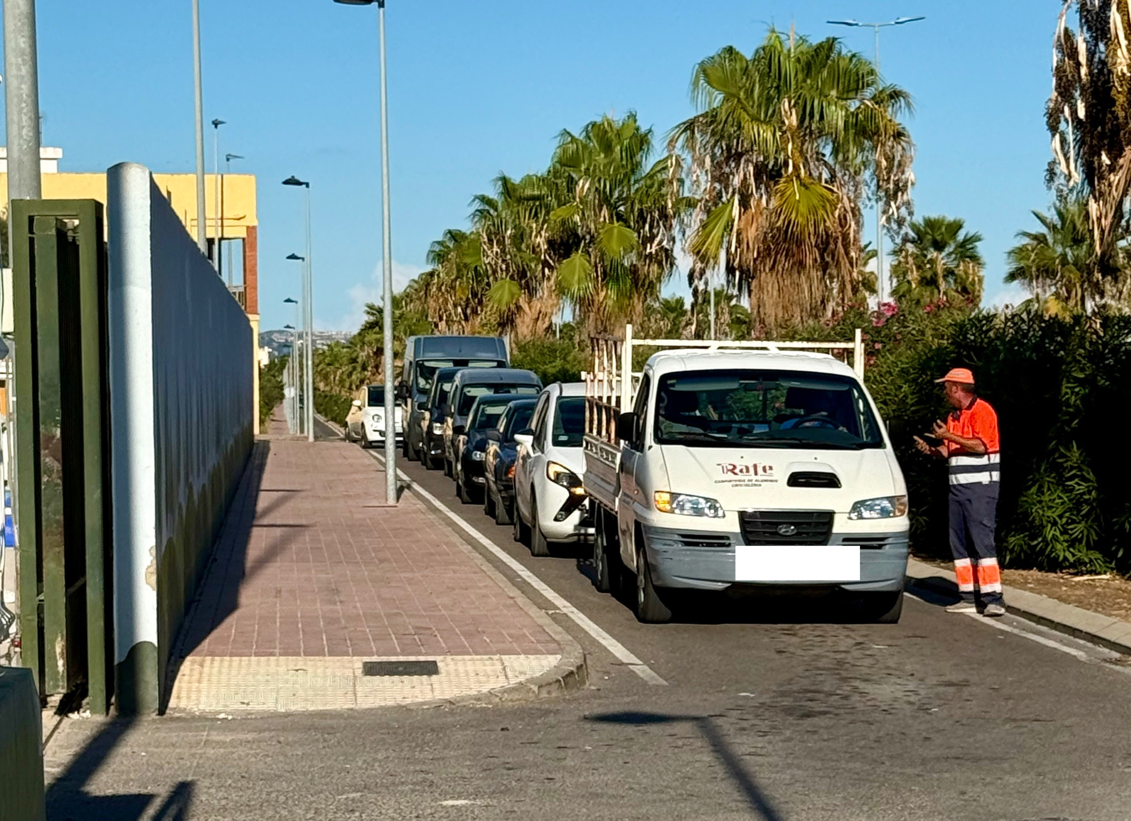 El PSPV reclama vincular el ‘Basurazo de Carrasco’ al consum d'aigua i al nombre de residents