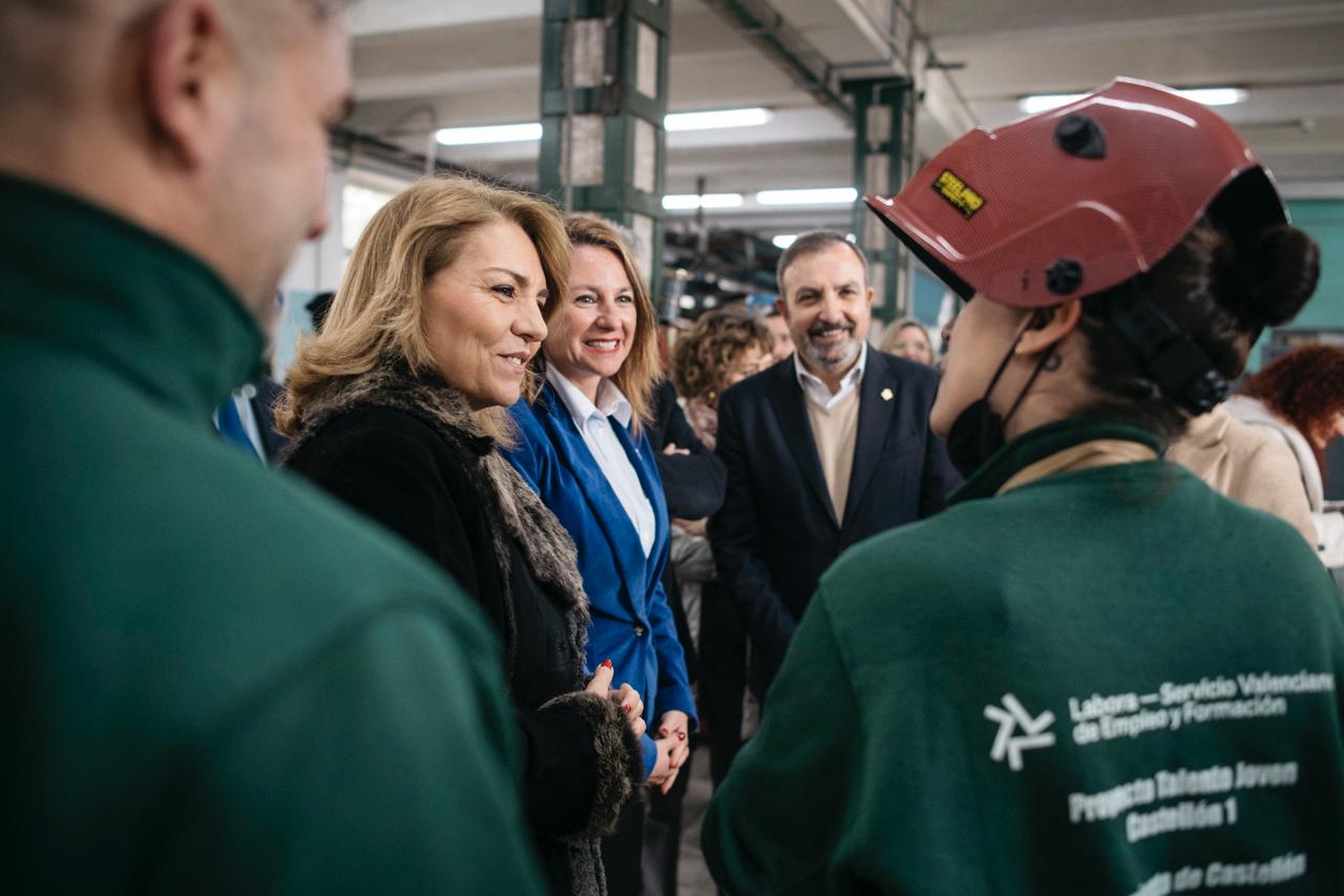 Carrasco: “El Centre ‘Tetuan XIV’, amb l'ajuda de la Generalitat, és referència a nivell nacional en formació i inserció laboral ”