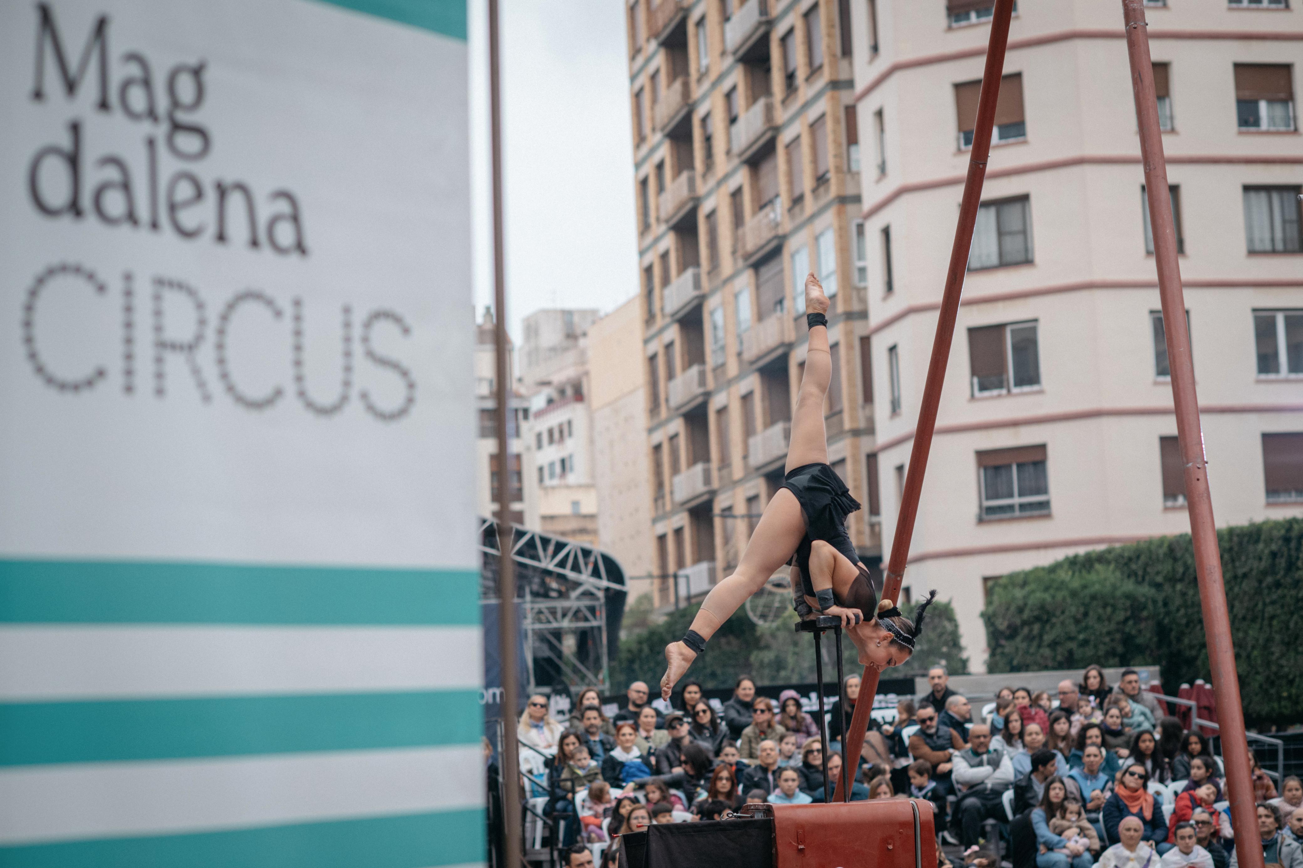 Castelló s'ompli de màgia i il·lusió amb el Magdalena Circus en el seu 25 aniversari