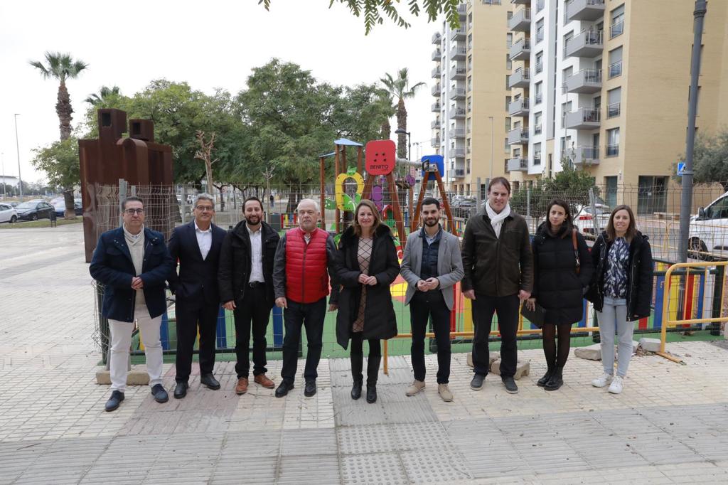 L'alcaldessa Begoña Carrasco visita les obres del Bulevard Blasco Ibáñez, un projecte millorat comptant amb la participació ciutadana