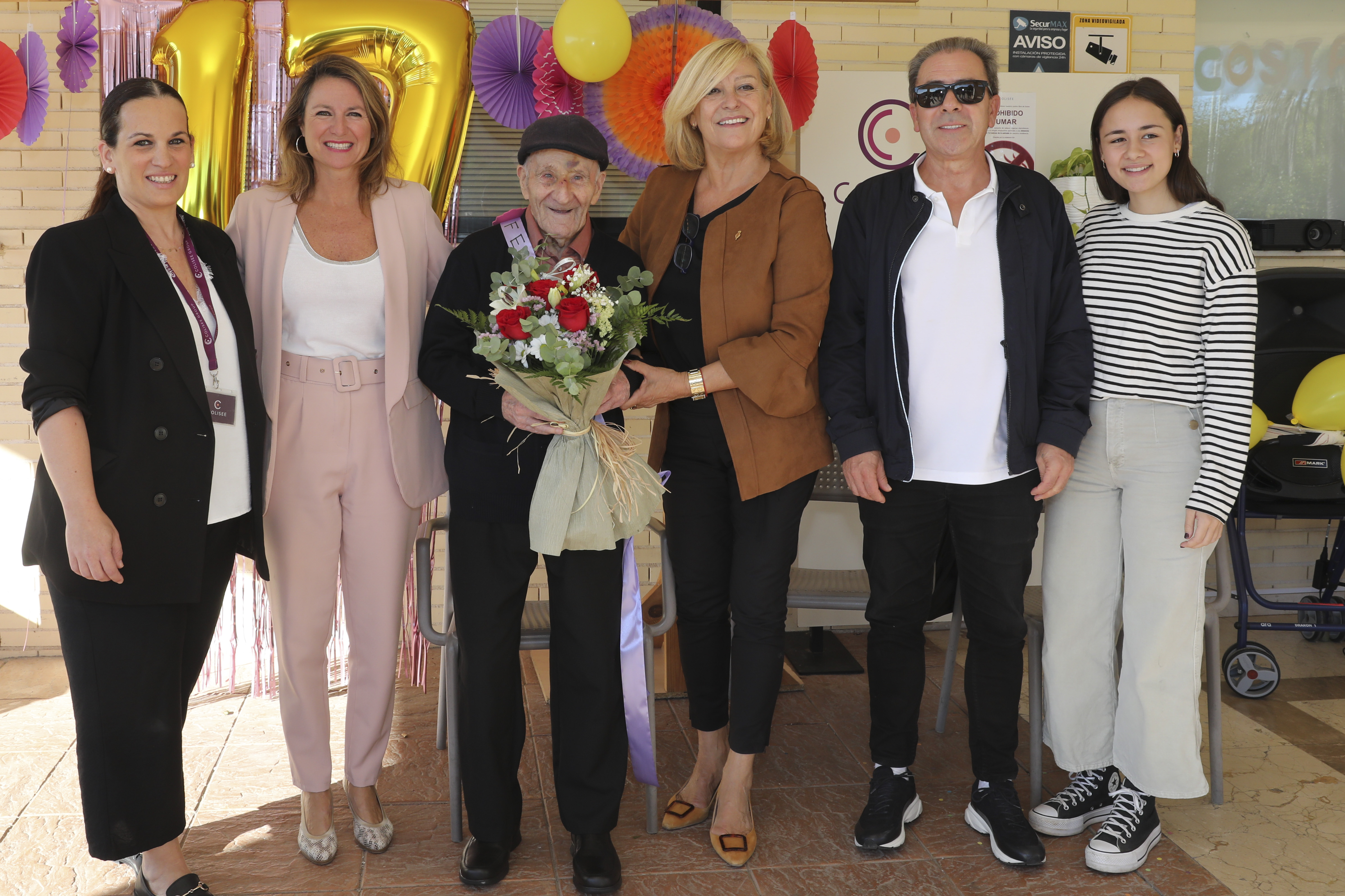 L'alcaldessa felicita a Rafael Conejos Barreda en el seu 100 aniversari