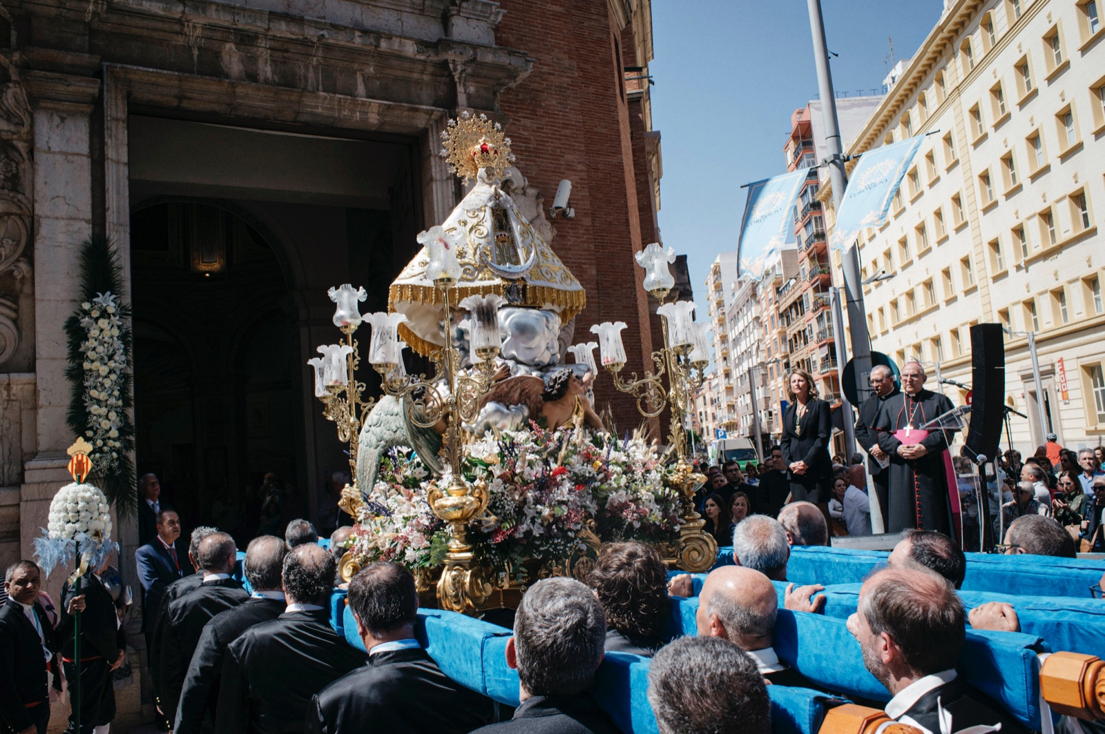 Castellón recibe a la Mare de Déu del Lledó que inicia su peregrinar por toda la ciudad en el Centenario de su Coronación