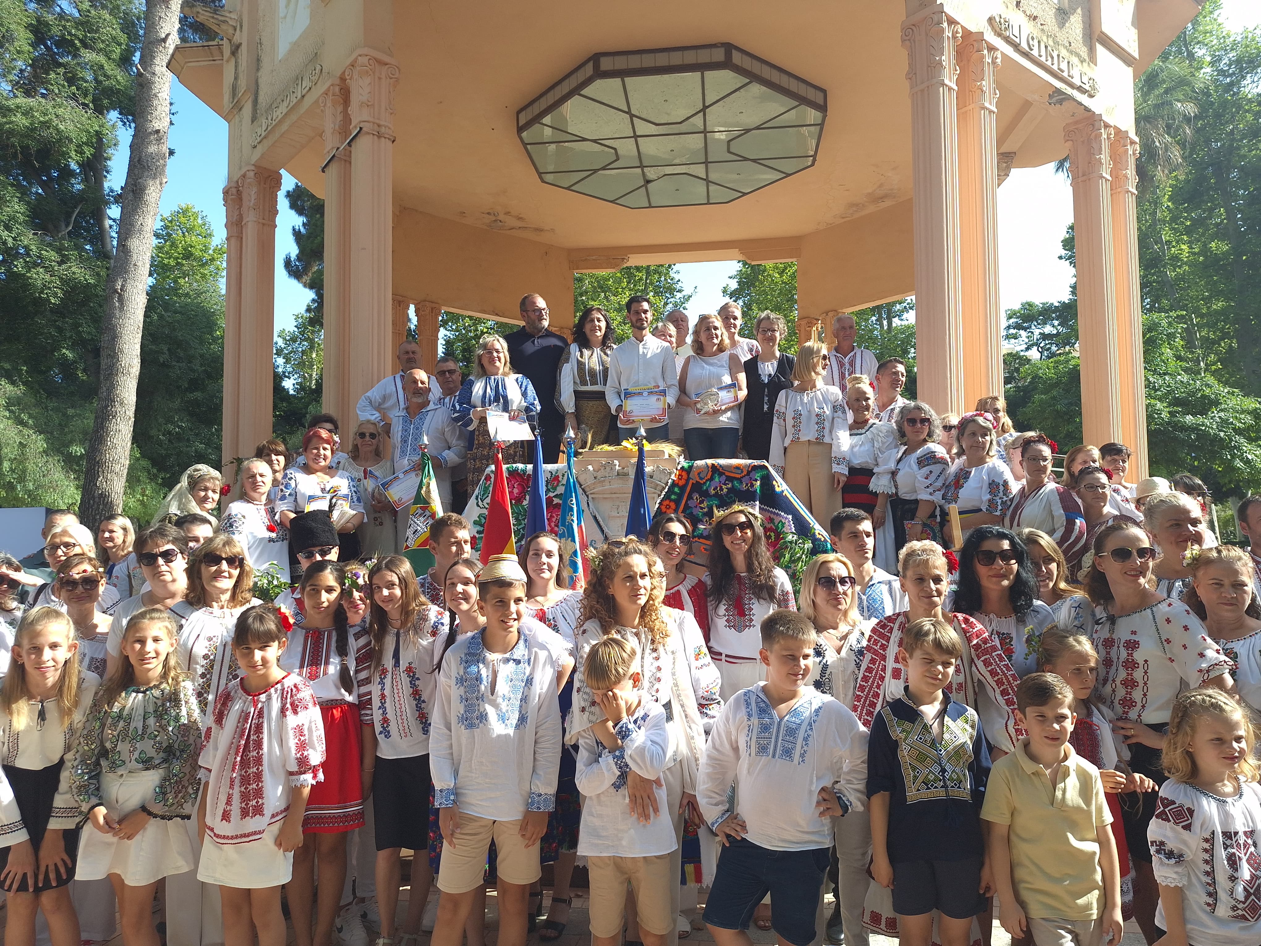Castelló posa en valor la interculturalitat de Castelló en la X edició del Dia Universal de la Brusa Romanesa