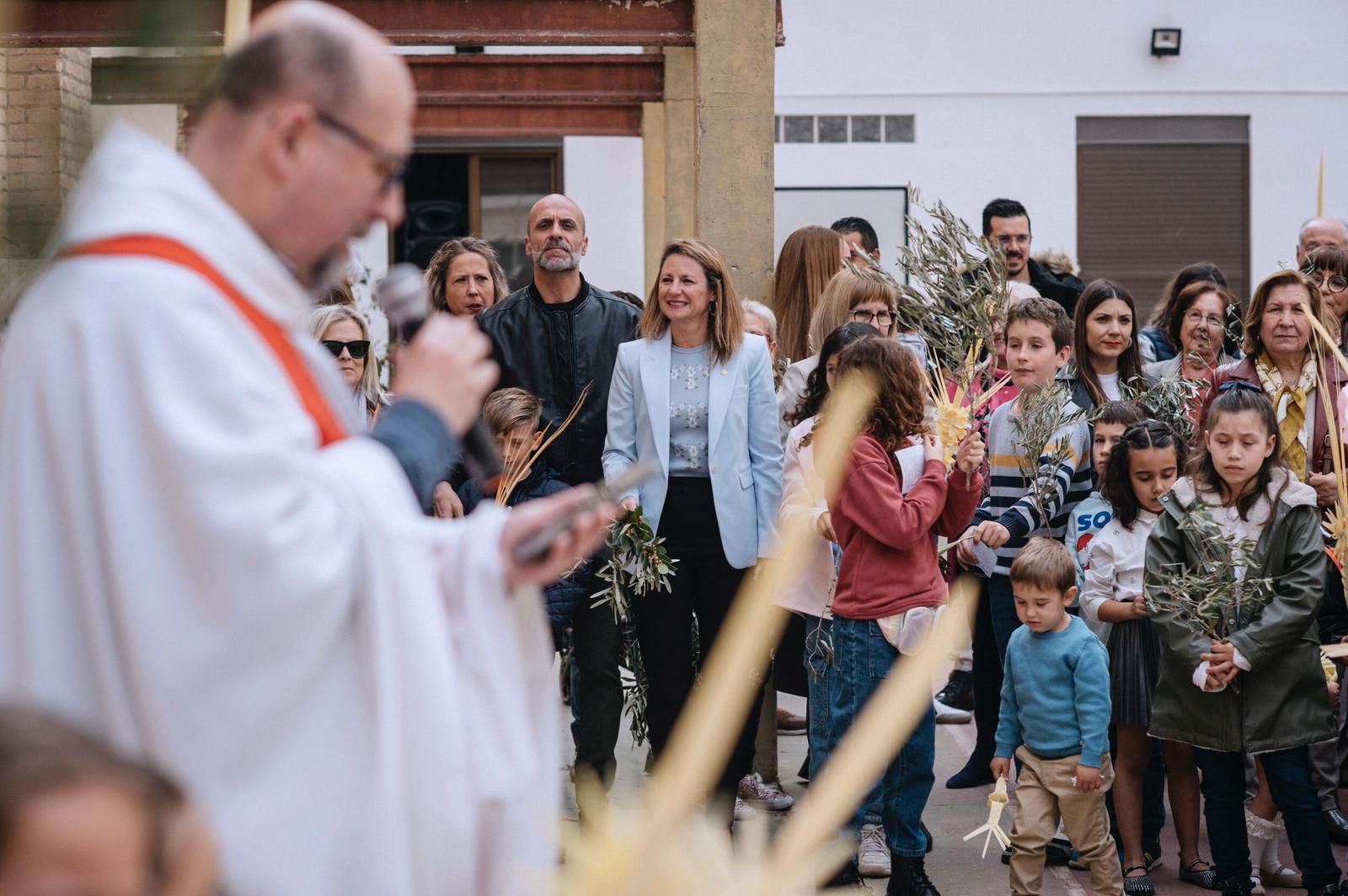 L'alcaldessa assisteix a la celebració per la festivitat del Diumenge de Rams