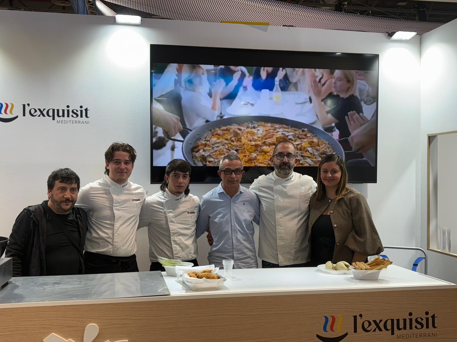 Alumnes de l'Escola d'Hostaleria COSDA duen a terme en Fitur un showcooking per a posar en valor productes característics de Castelló