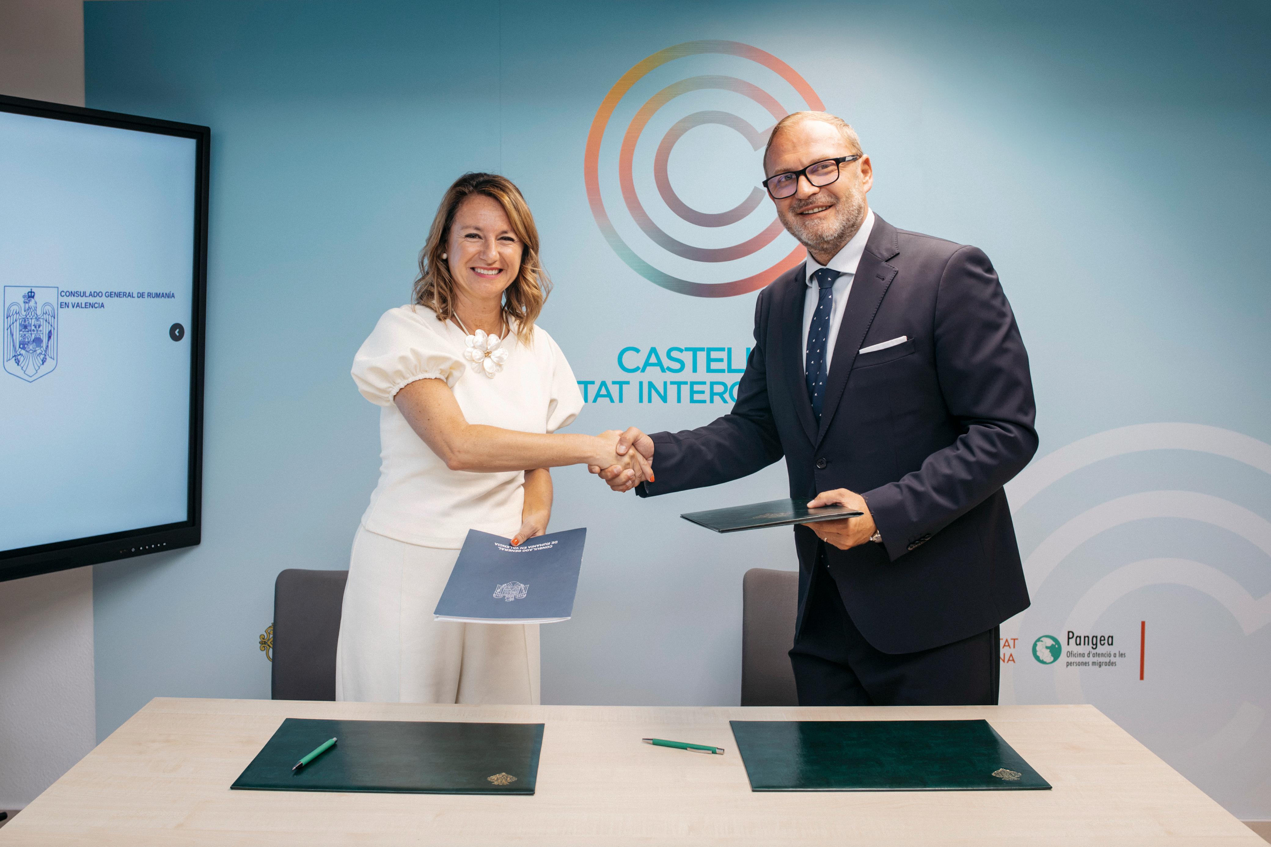 Castelló millora l'atenció a la comunitat romanesa a la ciutat a través d'un nou punt d'informació juntament amb el consolat