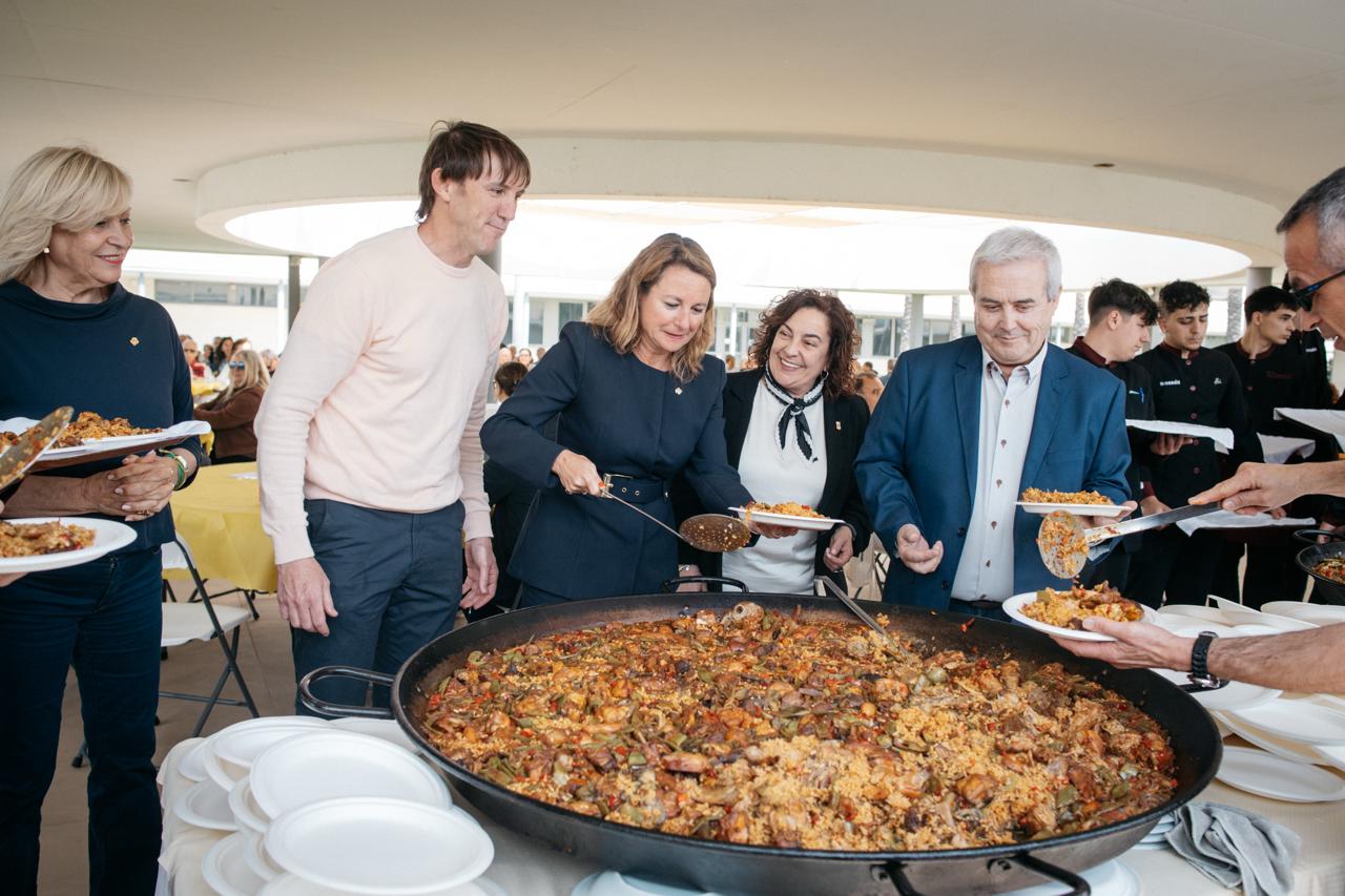 Begoña Carrasco: “Aquesta Paella Solidària és molt més que un menjar, és un punt de trobada per a compartir, conviure i col·laborar amb l'associació de Parkinson”