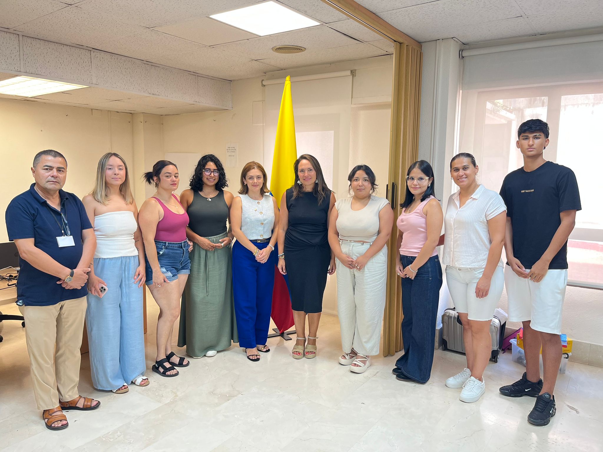 Castelló recupera l'oficina itinerant de l'ambaixada de Colòmbia després de 5 anys i celebrarà aquest dissabte el Dia Nacional de Colòmbia amb actes al parc Ribalta