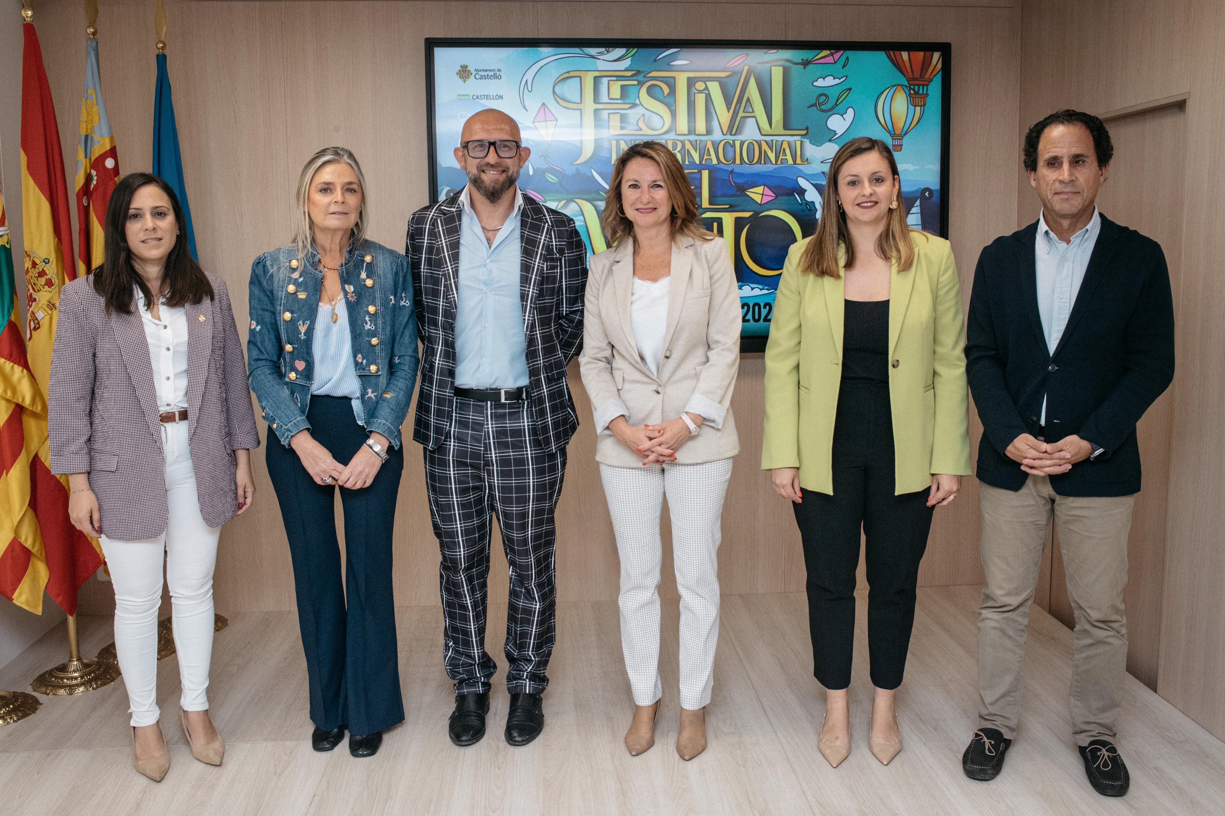 El Festival del Vent més internacional es converteix en el millor reclam turístic de les platges de Castelló i avantsala de l'estiu