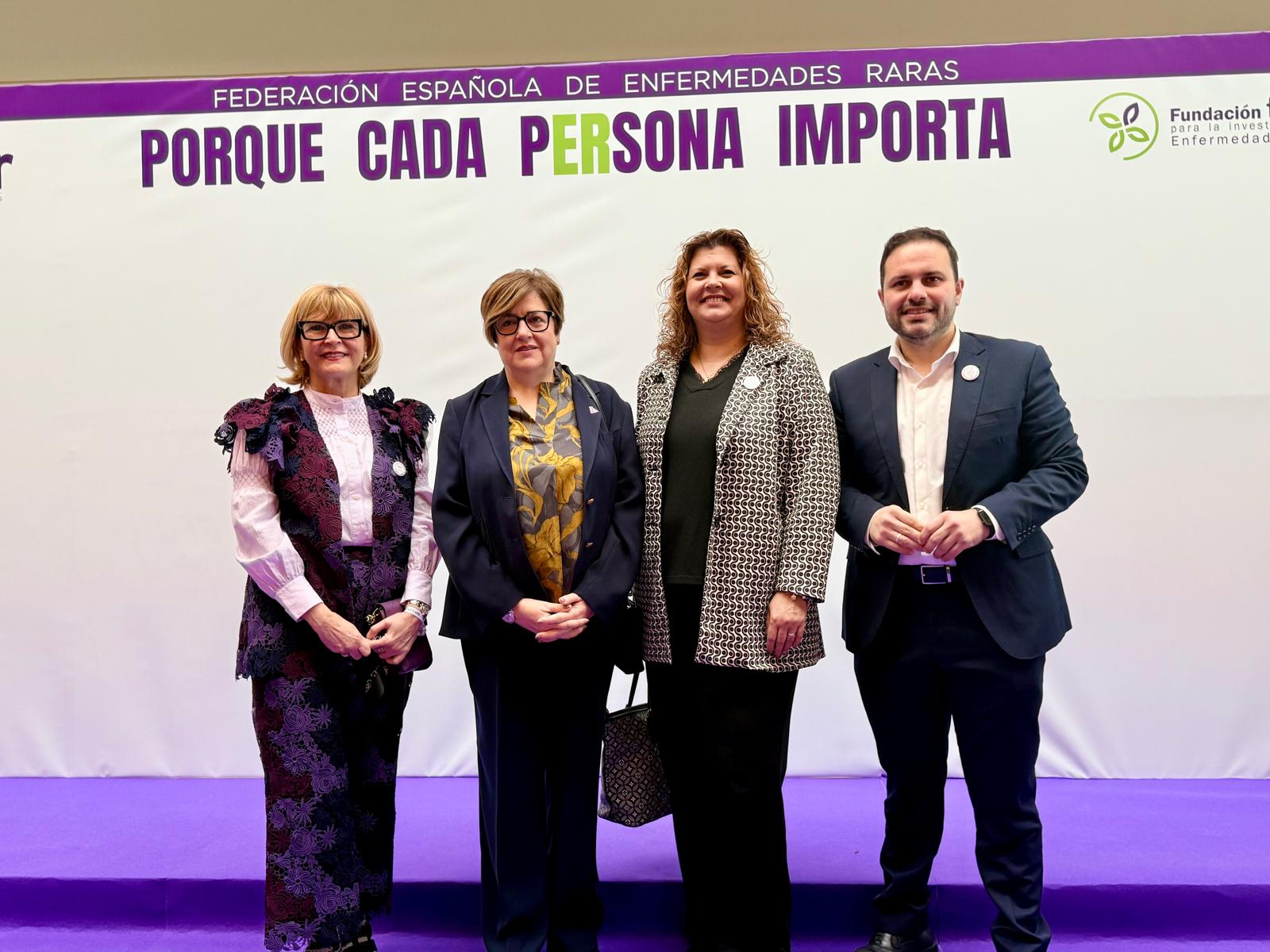 Vox es fa la foto amb la Reina després de vetar a Castelló una proposta sobre les malalties rares