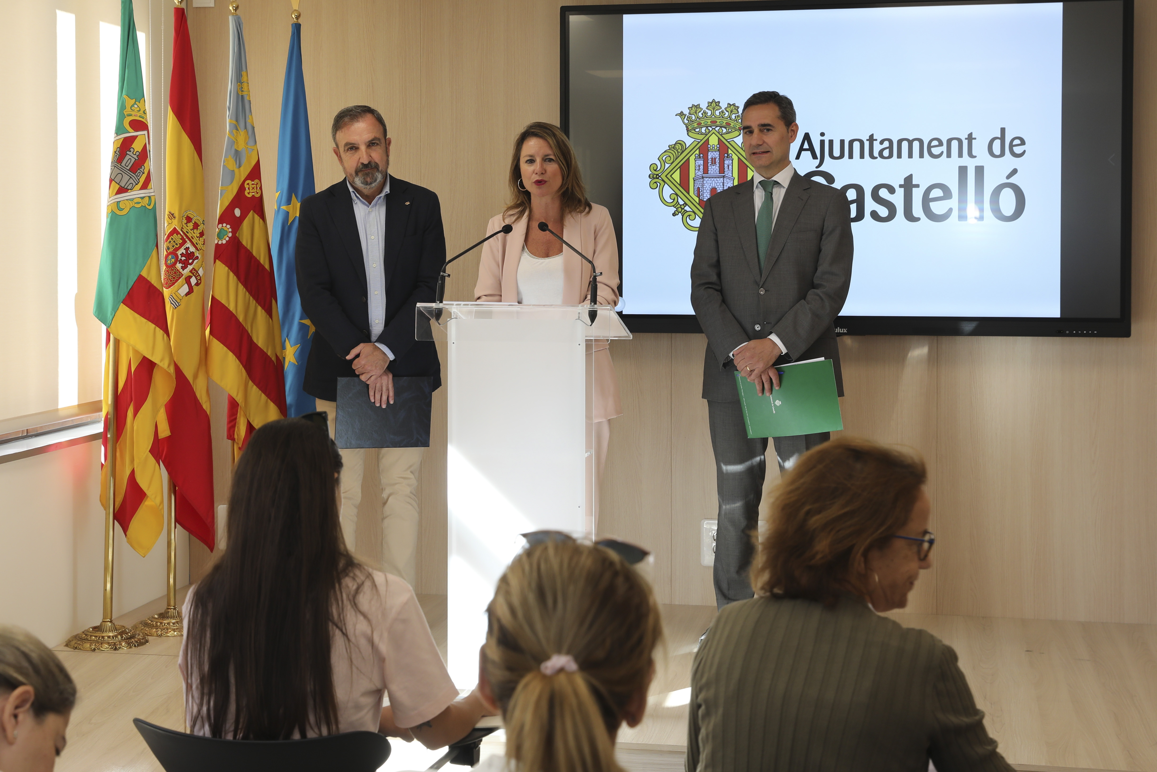 Carrasco: “Complim amb el nostre compromís de baixar impostos i els castellonencs s'estalviaran 3,6 milions d'euros en el 2024”