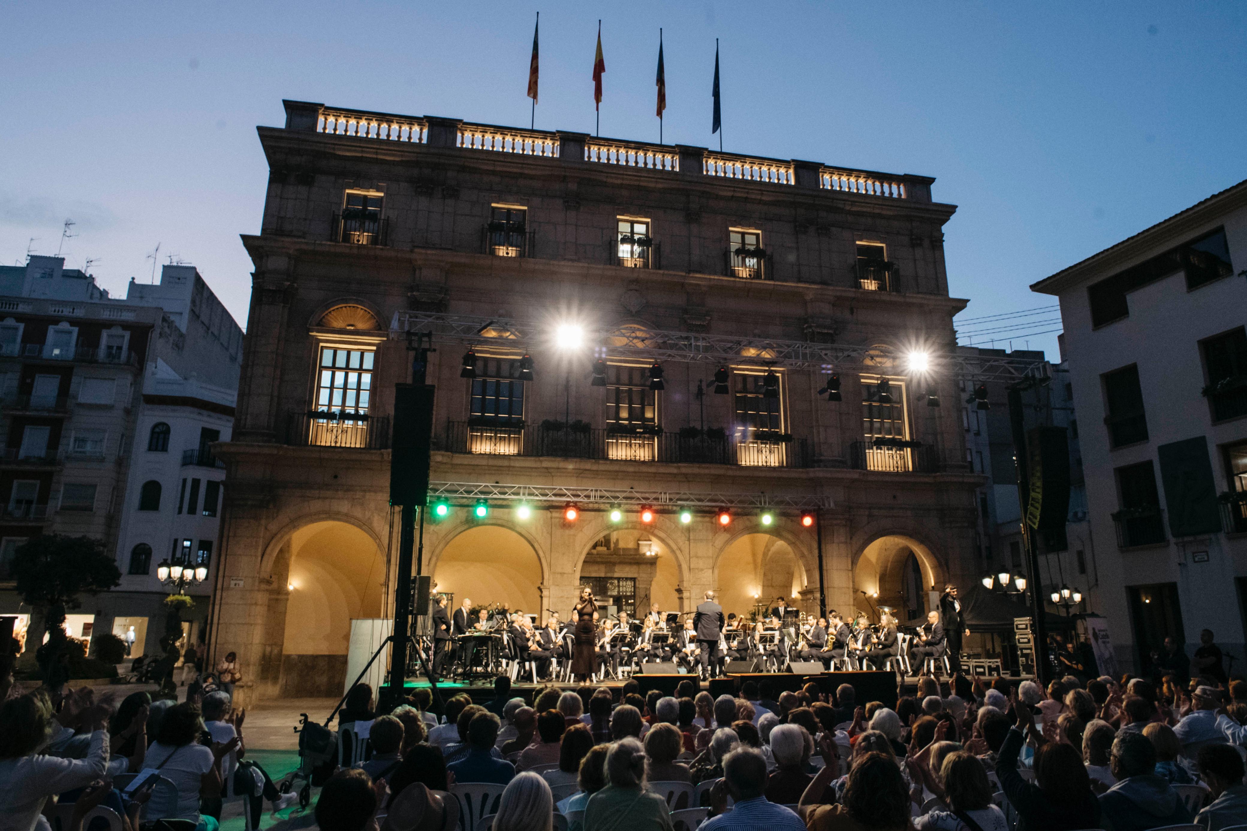 El concert de la Banda Municipal en homenatge als castellonencs sènior inicia els actes pel Dia Internacional de les Persones Majors
