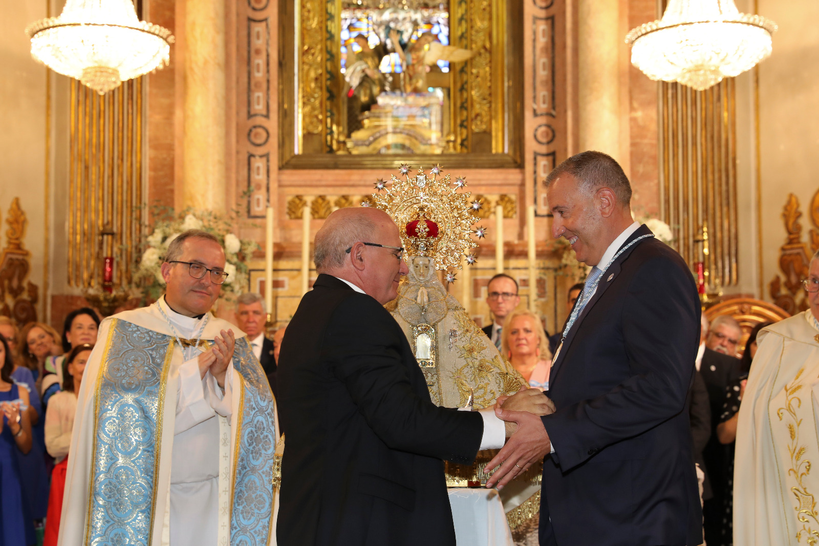 El Ayuntamiento de Castellón inicia su andadura como Clavario del centenario de la Coronación de la Mare de Déu del Lledó