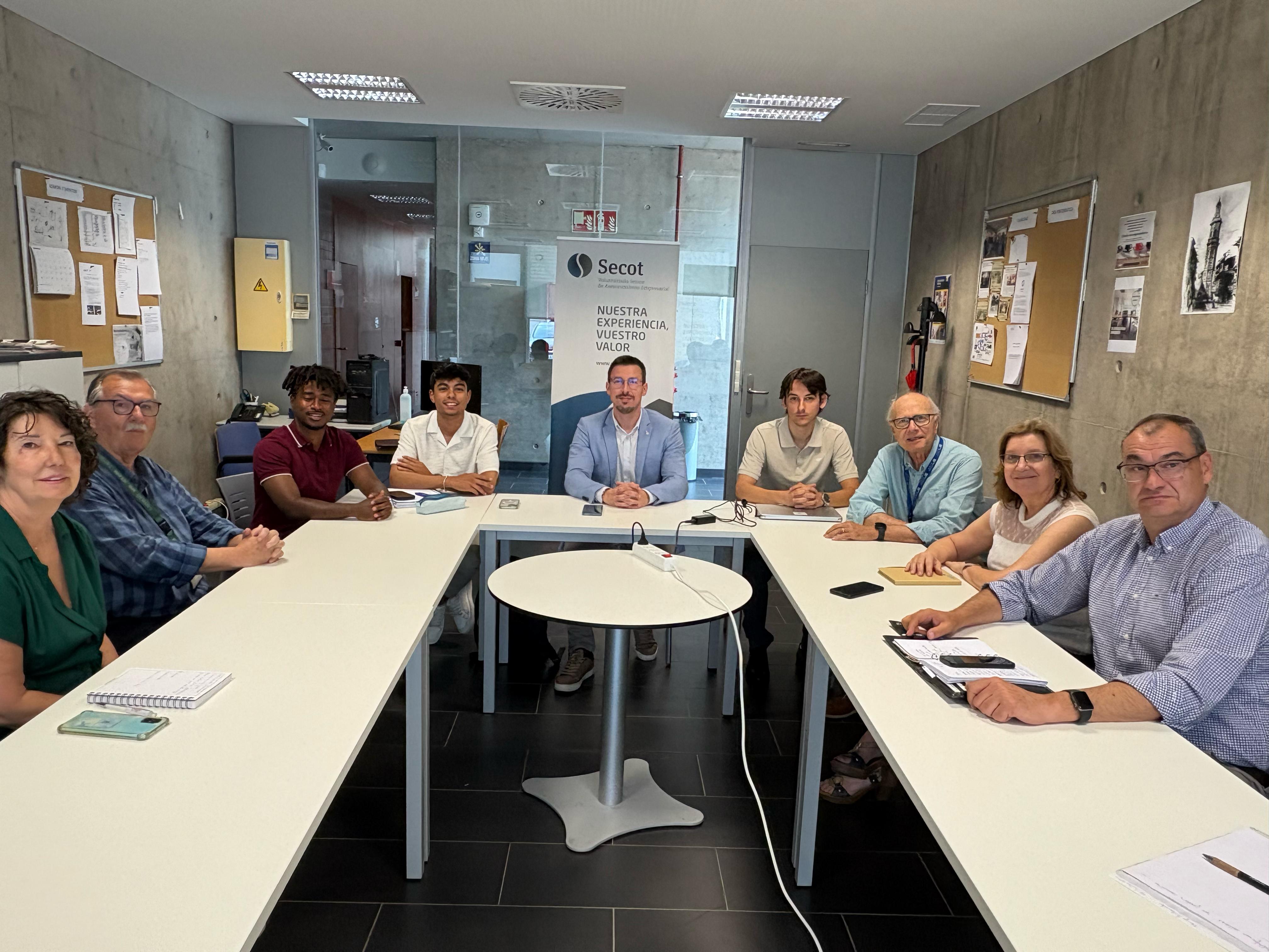 La regidoria de Comerç i SECOT potencien el talent juvenil per a fomentar el desenrotllament del comerç local